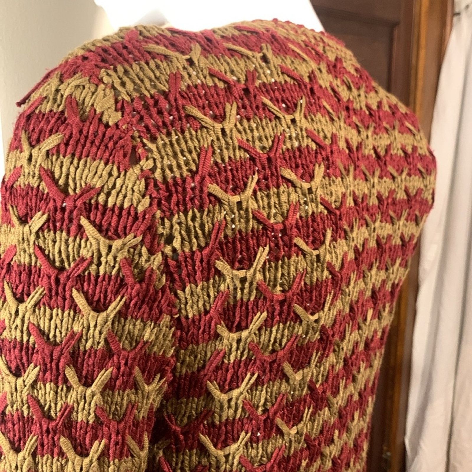 Vintage 80’s Countess Shirley Caracciolo Italy knit cardigan sweater Size M / US 6-8 / IT 42-44 - 3 Thumbnail