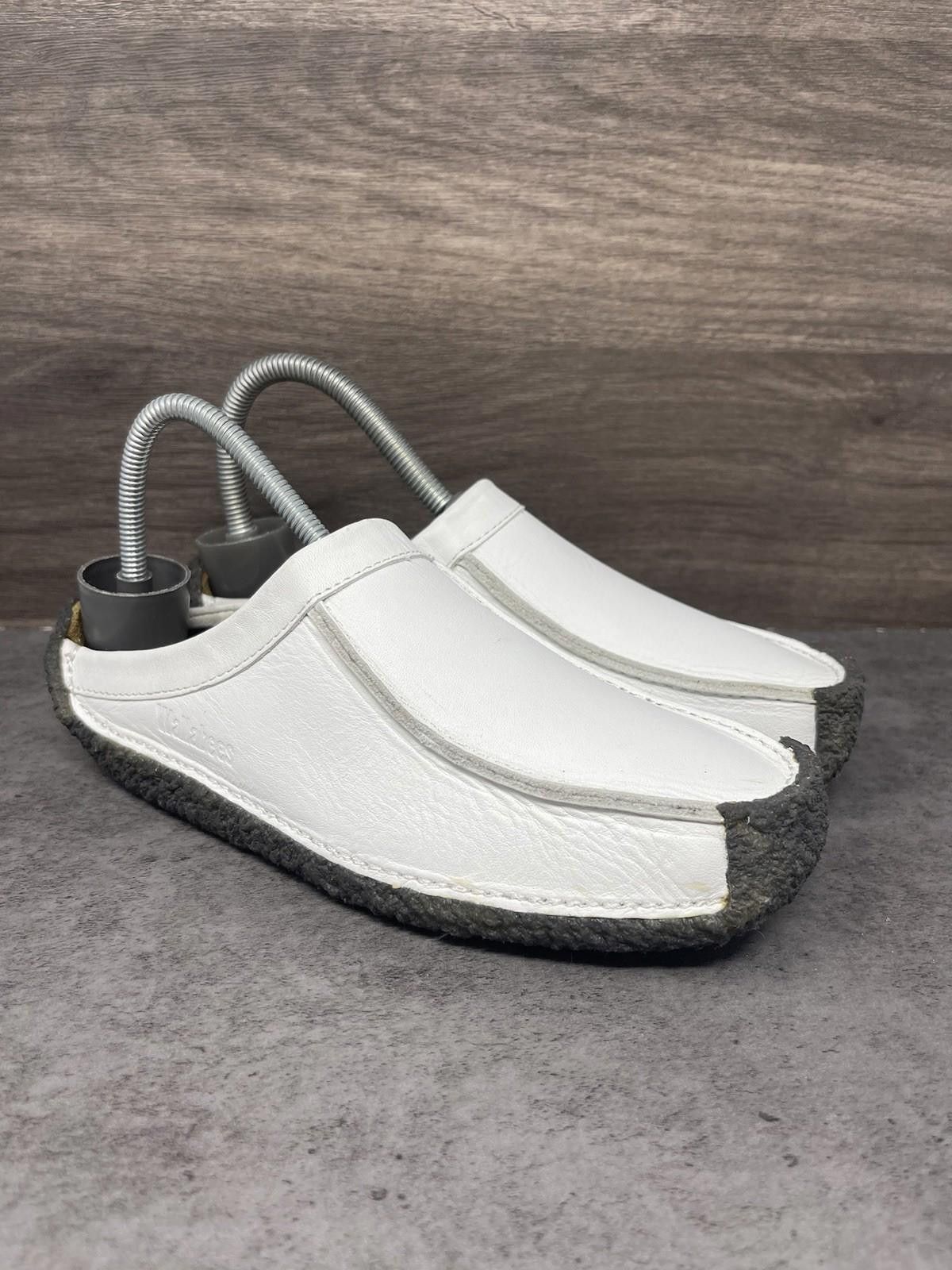 Clarks Clarks Wallabees Shoes Womens Size 5.5 White Leather Mule Size US 5.5 / IT 35.5 - 5 Thumbnail
