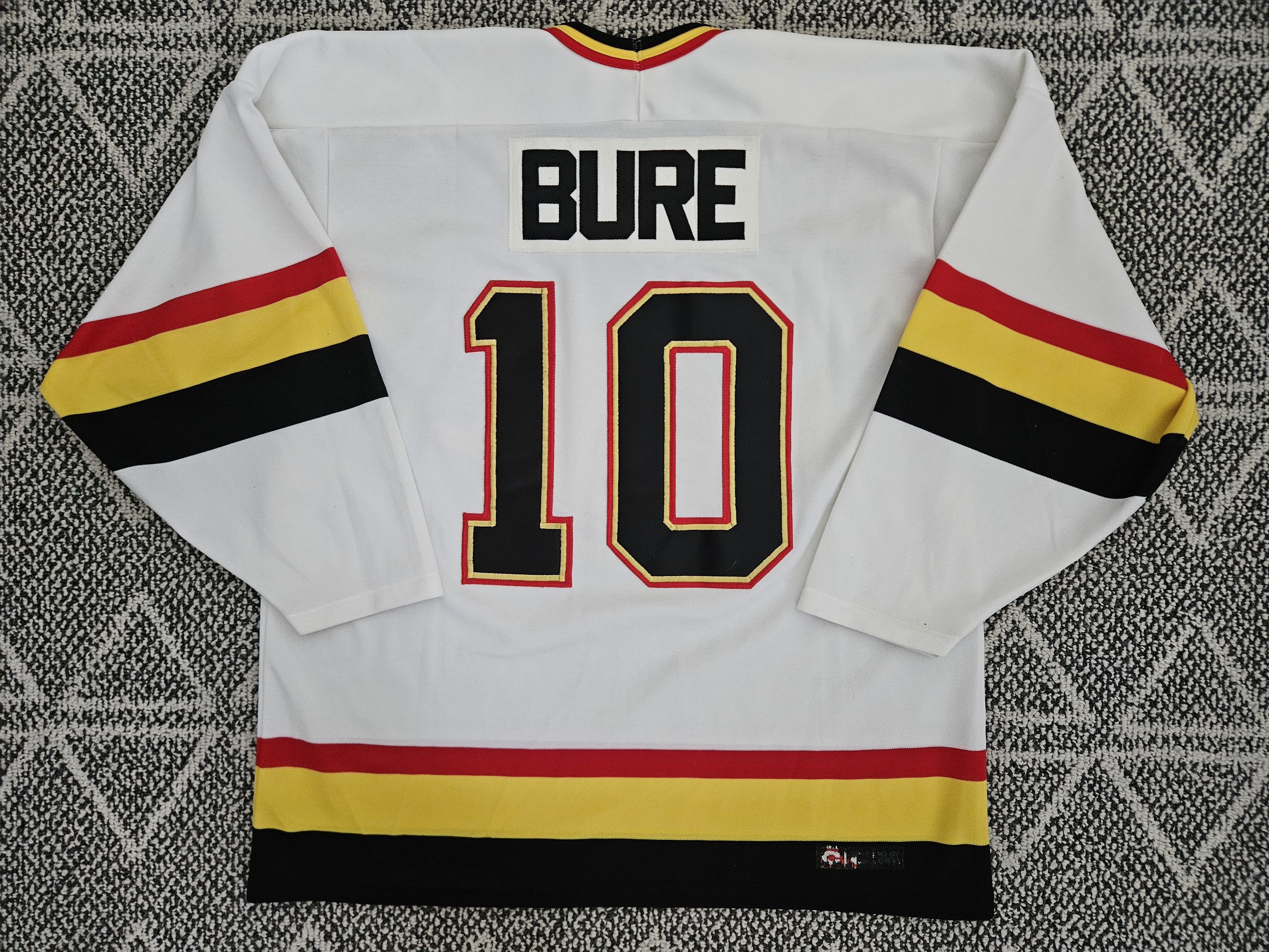 Ccm Vintage Vancouver Canucks jersey Size US L / EU 52-54 / 3 - 2 Thumbnail
