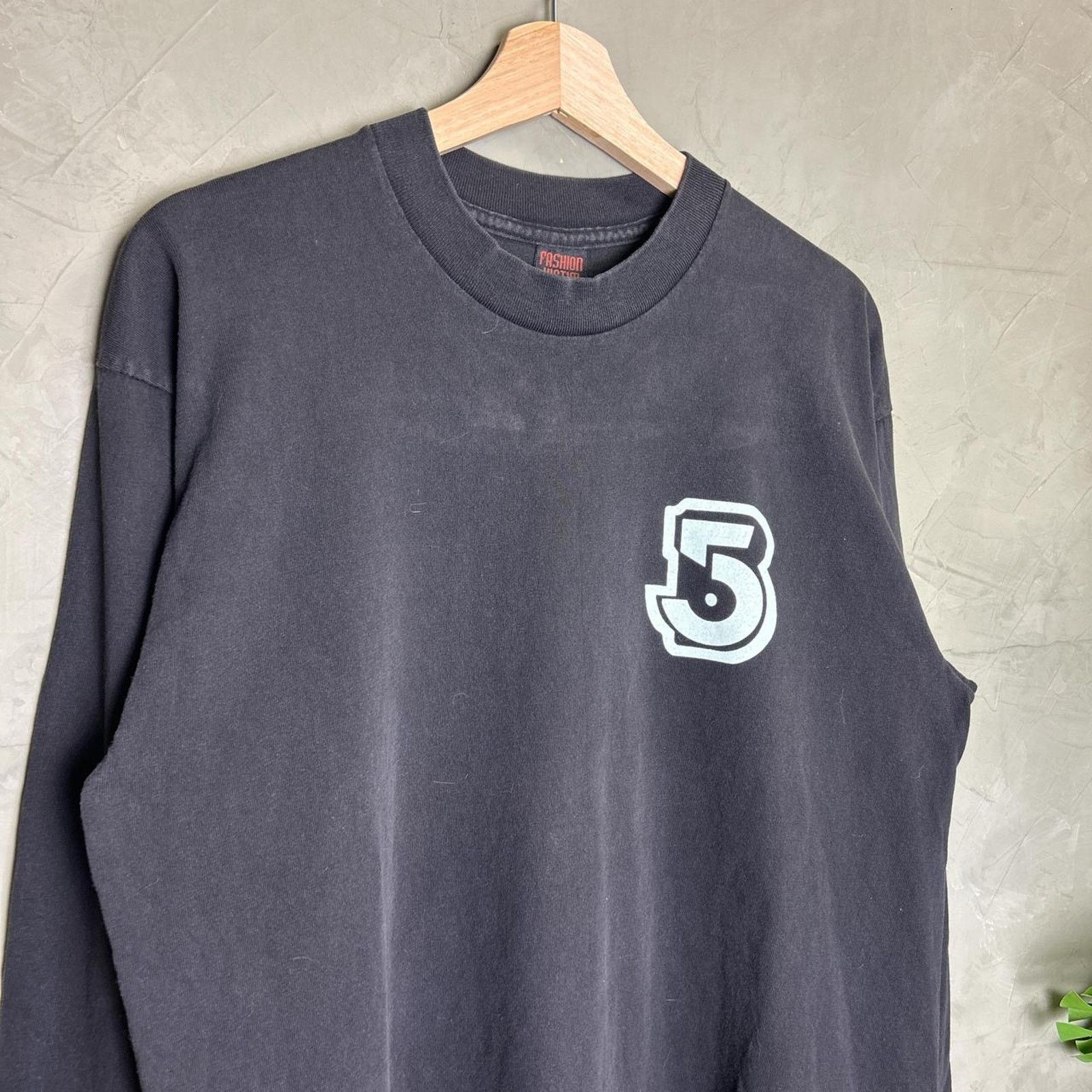 Fashion Victim Fashion Victim Babylon 5 Large 1998 Long Sleeve Promo Shirt Size US L / EU 52-54 / 3 - 3 Thumbnail