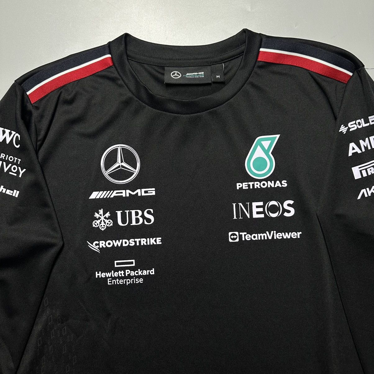 Mercedes-Benz MERCEDES BENZ AMG PETRONAS F1 2023 TEAM DRIVER LONG SLEEVE Size US M / EU 48-50 / 2 - 5 Thumbnail