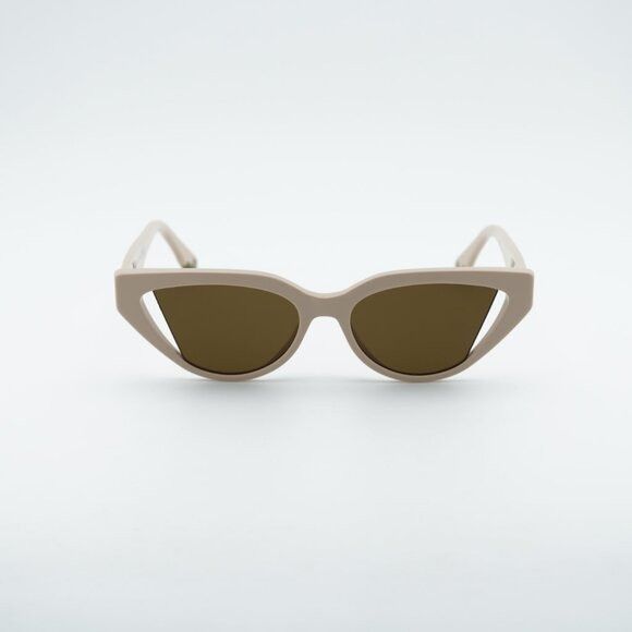 Fendi Fendi FE40009I 57J Sunglasses Shiny Brown Cat Eye Frame Size ONE SIZE - 2 Thumbnail