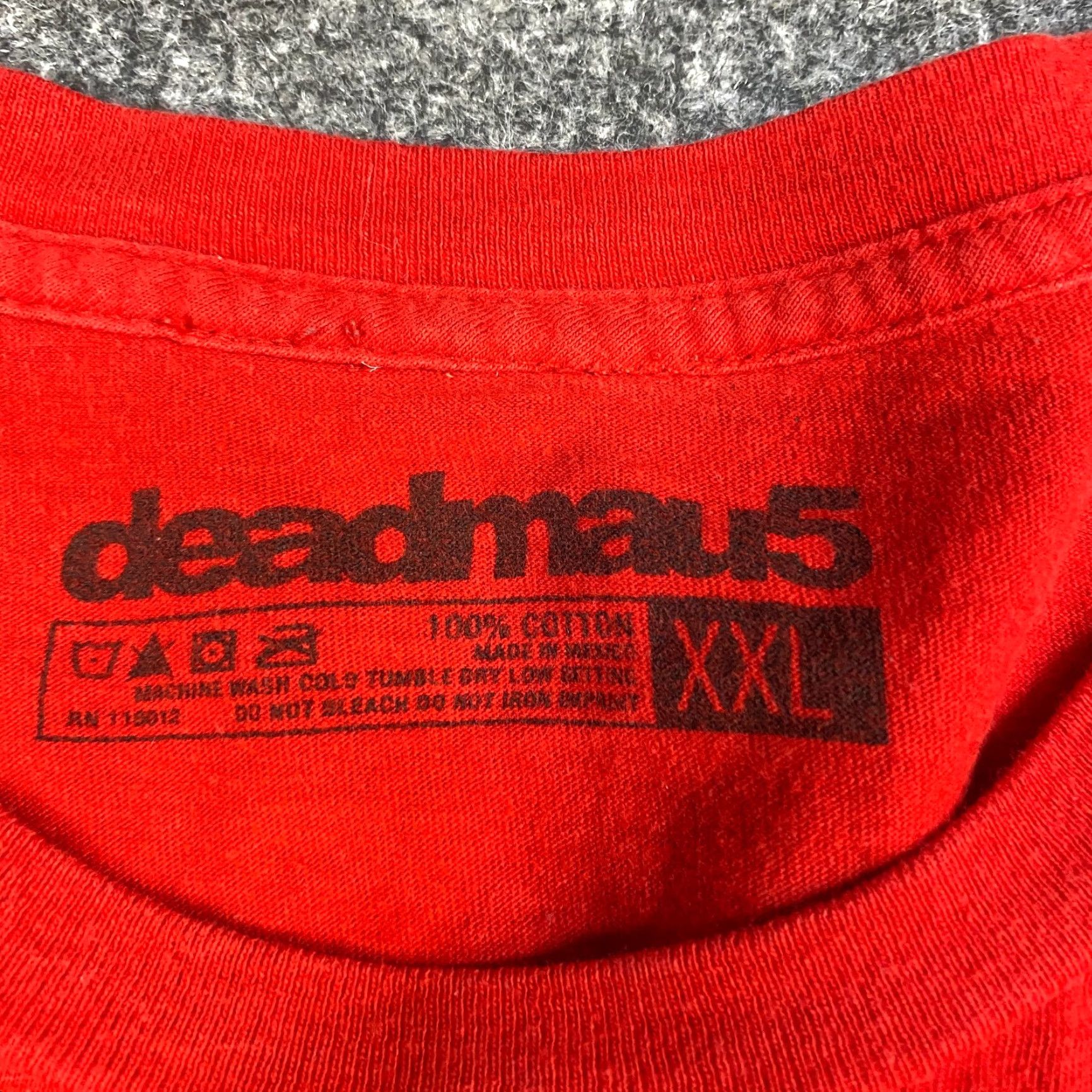 Vintage Deadmaus T-shirt 2XL Red Official Circuit Board Unisex Adults Short Sleeve Crew Neck Cotton Jersey Shirt Mens Womens 2XL Red Circuit Board Size US XXL / EU 58 / 5 - 3 Thumbnail
