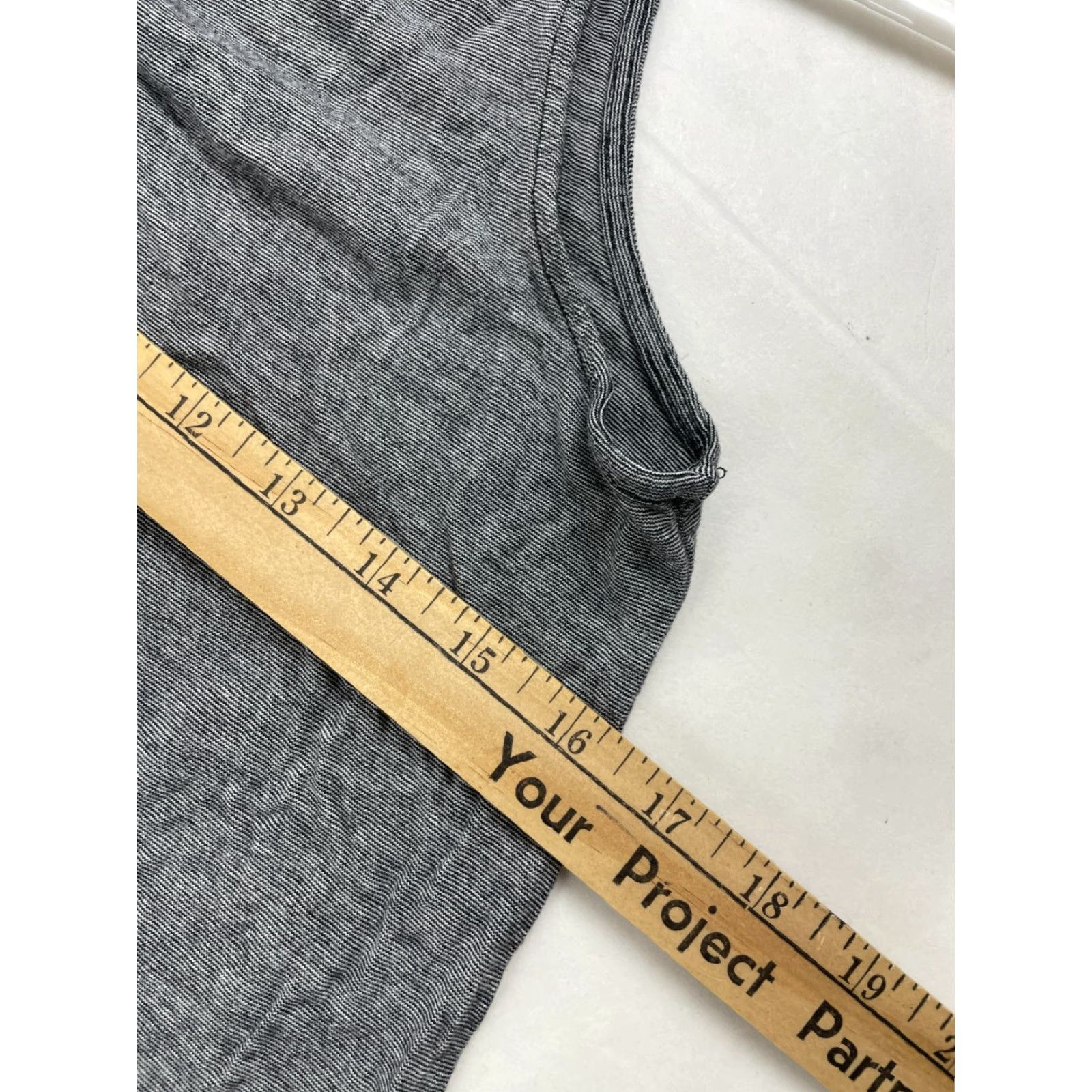 Old Navy Old Navy Tank Top Women's Size Small Gray Sleeveless Round Neck Micro Ribbed Size S / US 4 / IT 40 - 5 Thumbnail