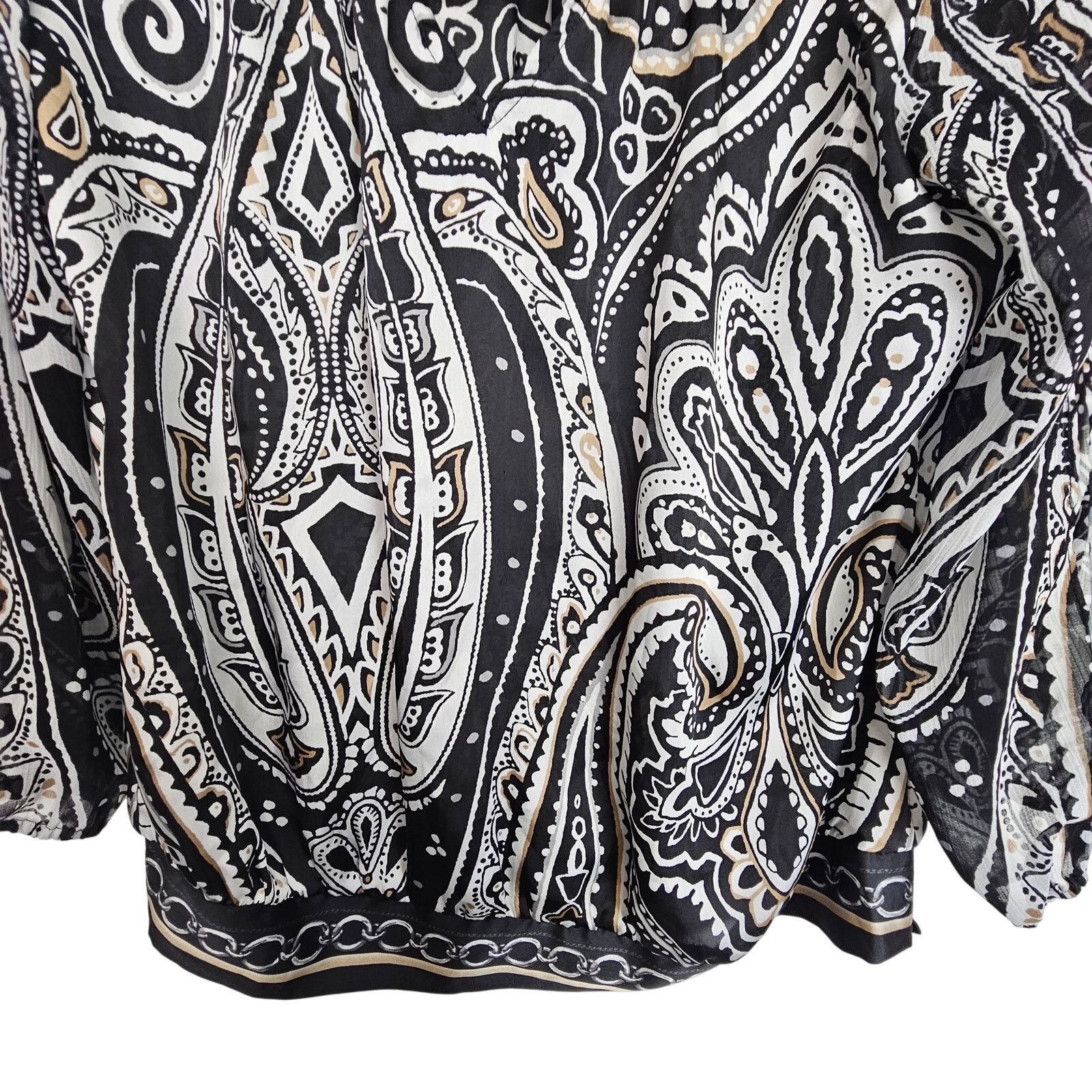 White House Black Market White House Black Market Geometric Print Top 10 Career Corp Size L / US 10 / IT 46 - 3 Thumbnail