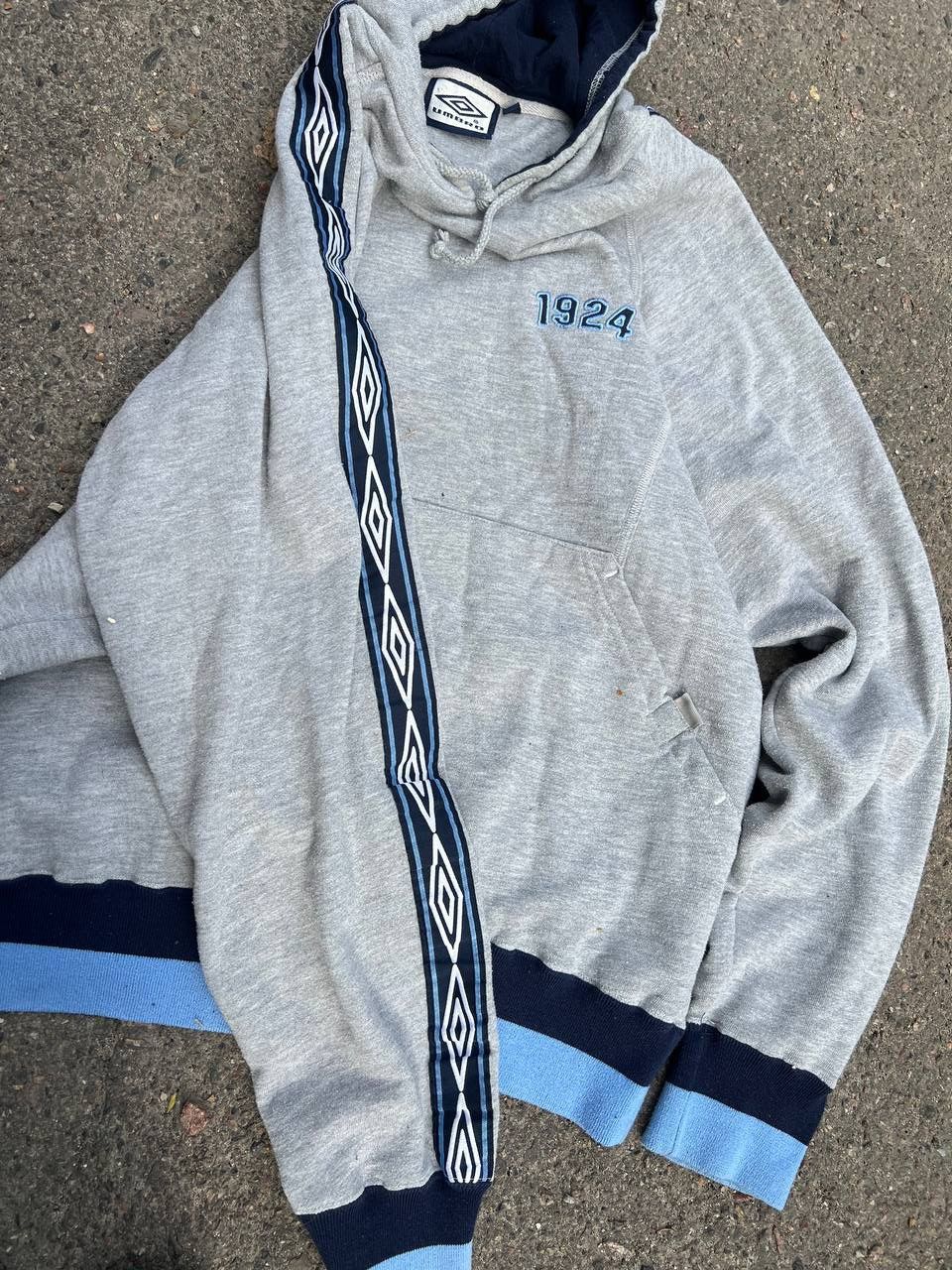 Umbro × Vintage Vintage Y2K Umbro Monogram Lampas Strip 1924 Hoodie Size US XL / EU 56 / 4 - 3 Thumbnail