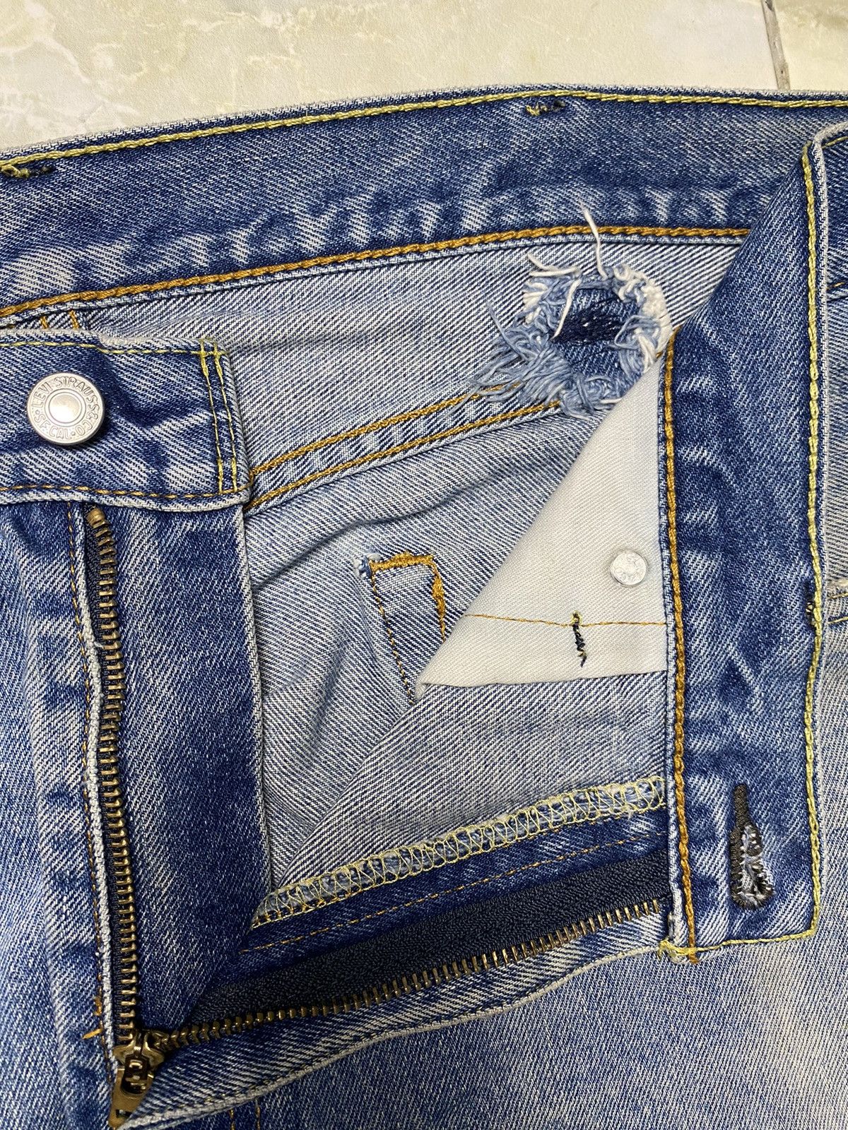 Levi's × Vintage Levi’s 505 Size US 38 / EU 54 - 4 Thumbnail