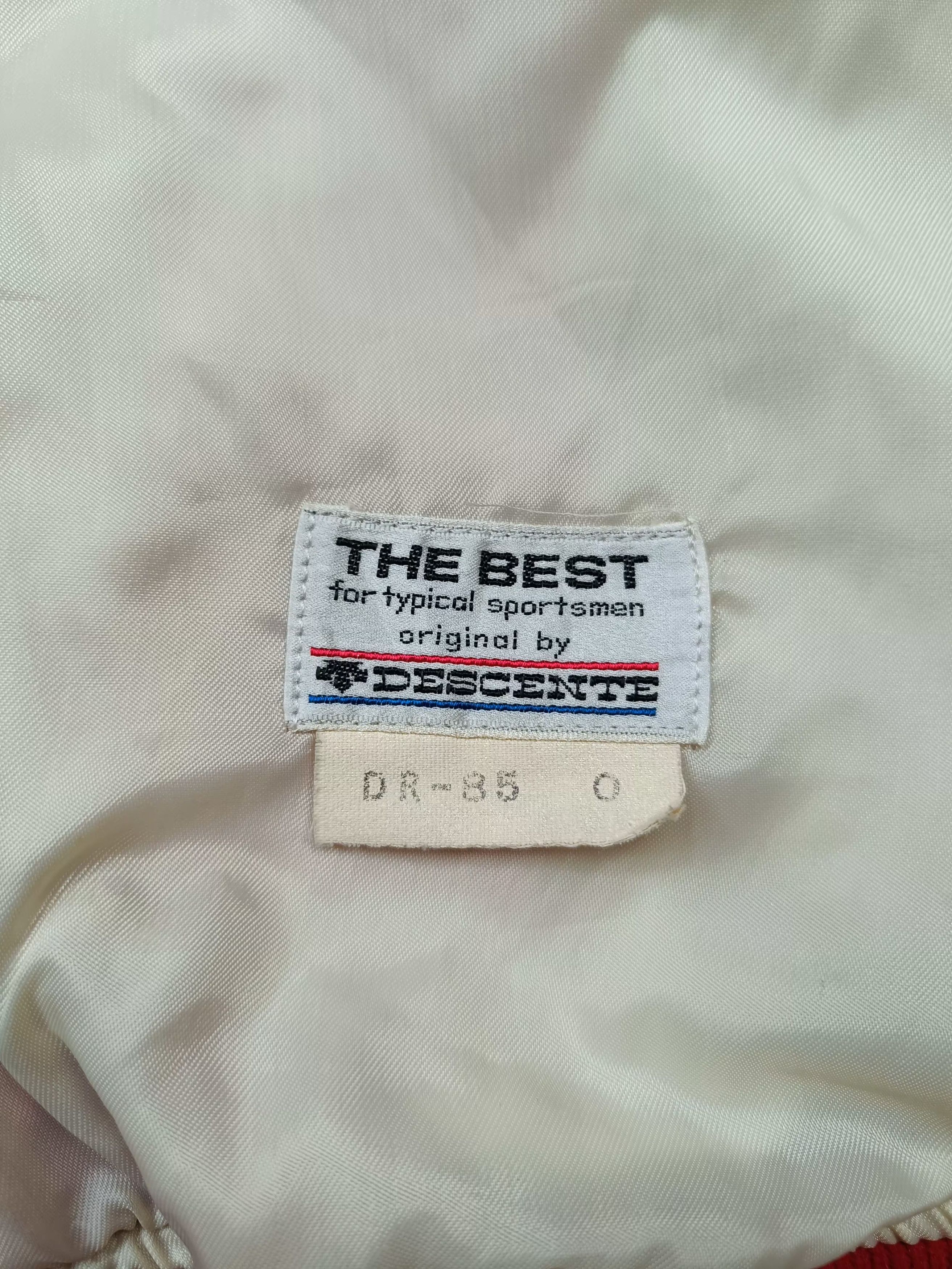 Descente Vintage 80s DESCENTE 'BOMBERS' Back Spell Out Size US L / EU 52-54 / 3 - 14 Thumbnail