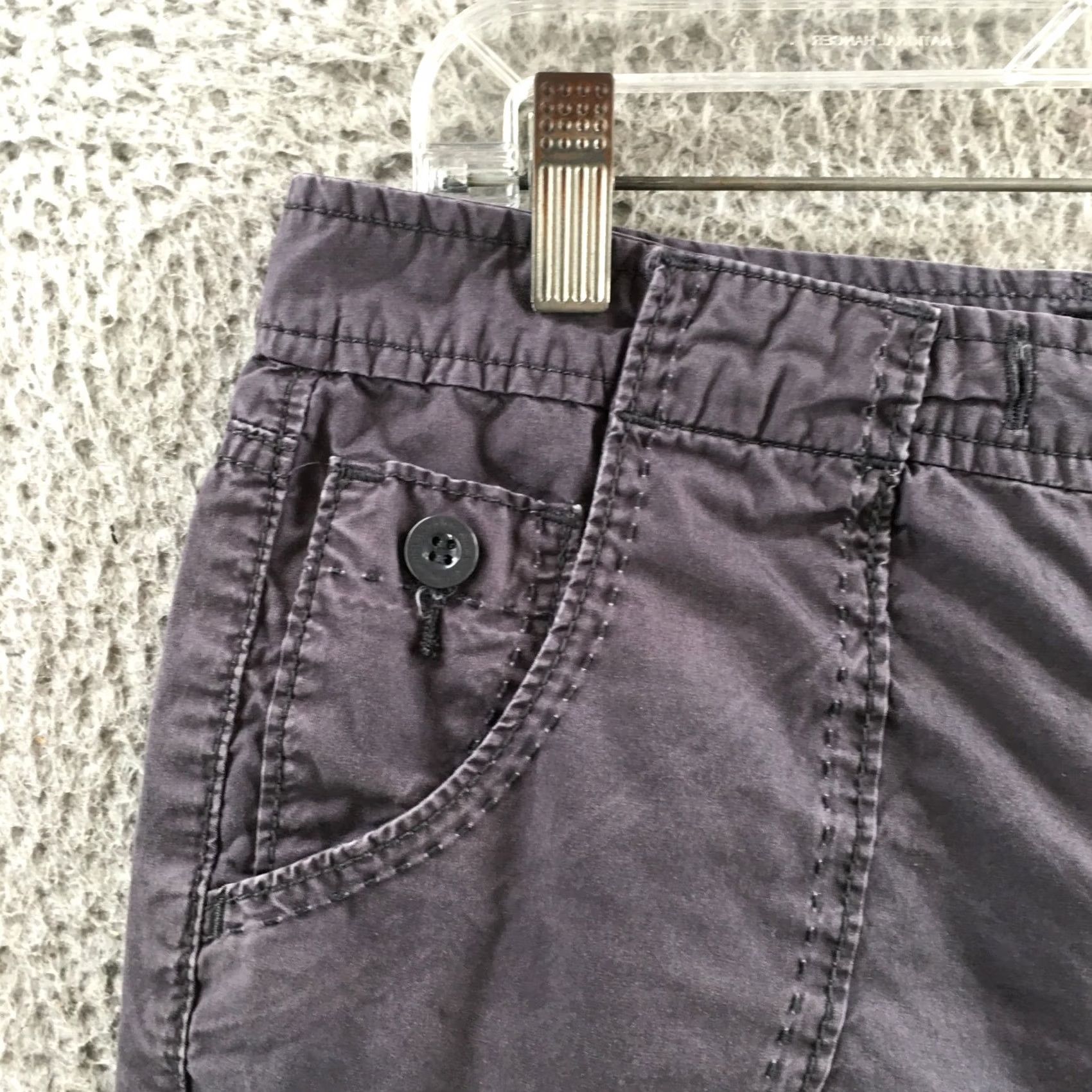 Calvin Klein Calvin Klein Utility Short Womens 6 Gray Cotton Mid Rise Flat Front Casual Zip Size 28" / US 6 / IT 42 - 2 Thumbnail
