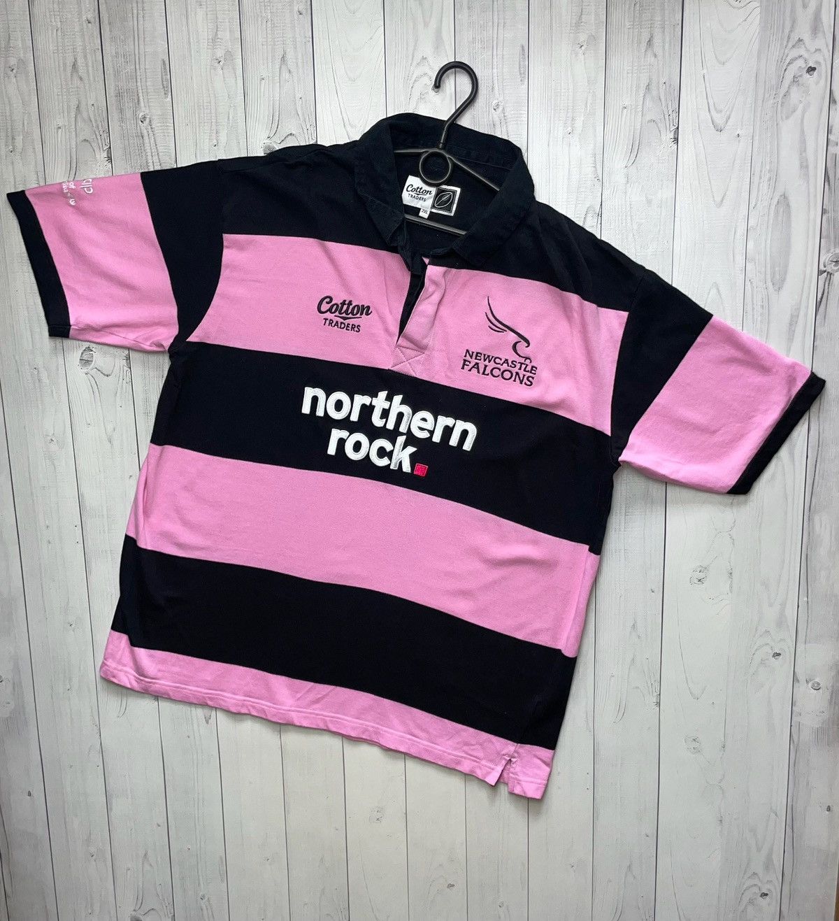 Vintage Vintage New Castle Falcons rugby jersey pink striped rare Size US XXL / EU 58 / 5 - 1 Thumbnail