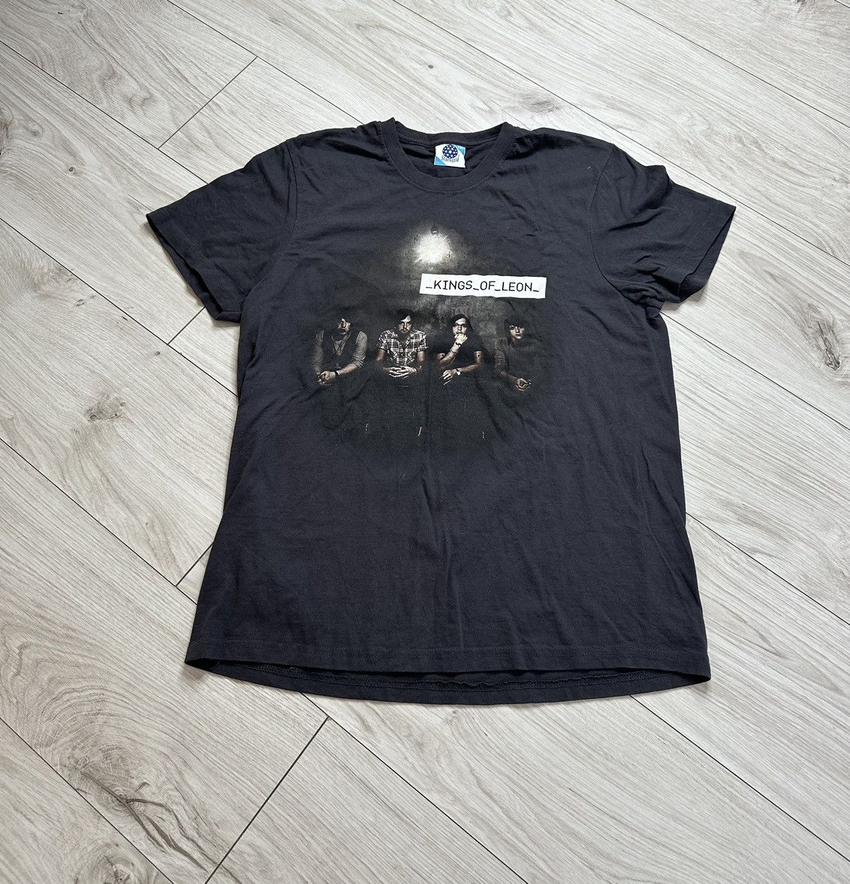 Band Tees × PGA Tour Kings of Leon Tour 2009 Promo Tee Alternative rock Size US L / EU 52-54 / 3 - 1 Thumbnail