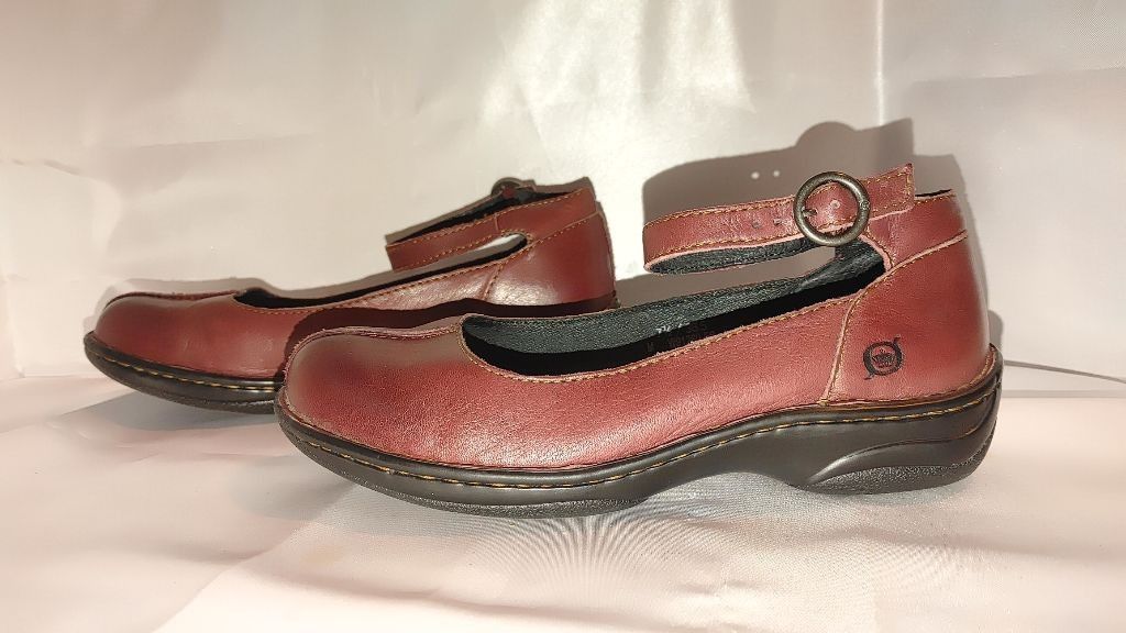 Born Born Burgundy Leather Mary Jane Size 7.5 NWOT Size US 7.5 / IT 37.5 - 3 Thumbnail