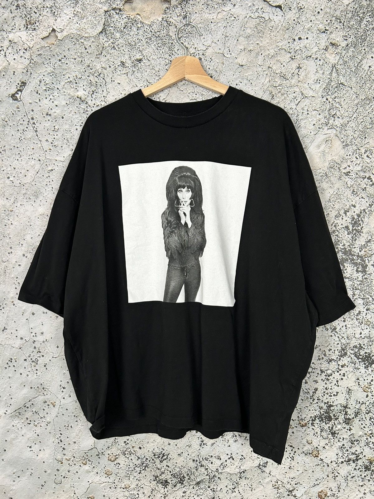 Band Tees Cher Band Tee Graphic Streetwear Vintage ASOS Hype Size US XXL / EU 58 / 5 - 1 Thumbnail