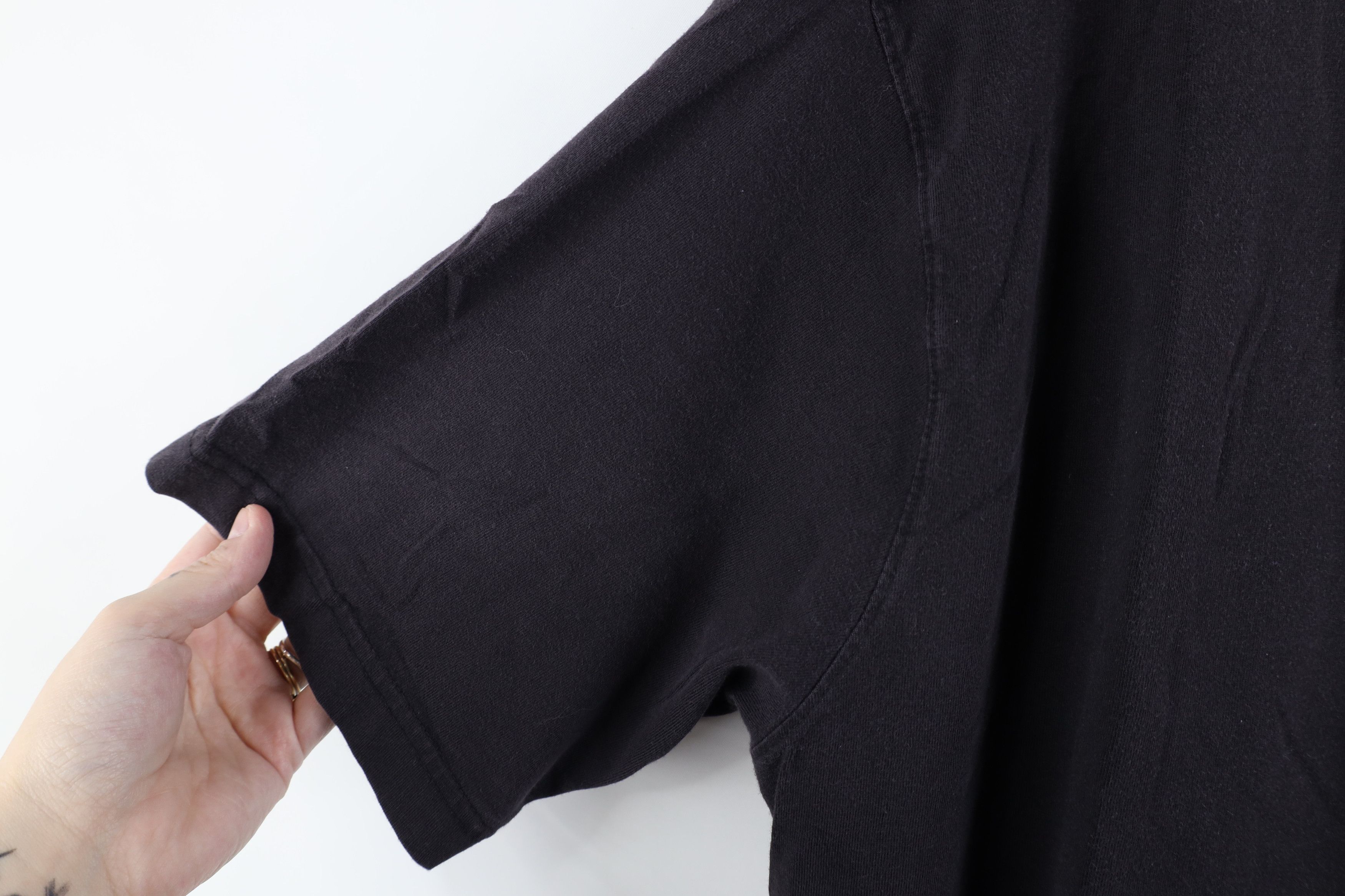 Vintage Vintage 90s Streetwear Blank Cotton Pocket T-Shirt Black Size US L / EU 52-54 / 3 - 7 Thumbnail