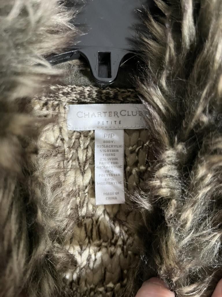Charter Club Charter Club Petite Knit Vest with Faux Fur Collar Size S / US 4 / IT 40 - 3 Thumbnail