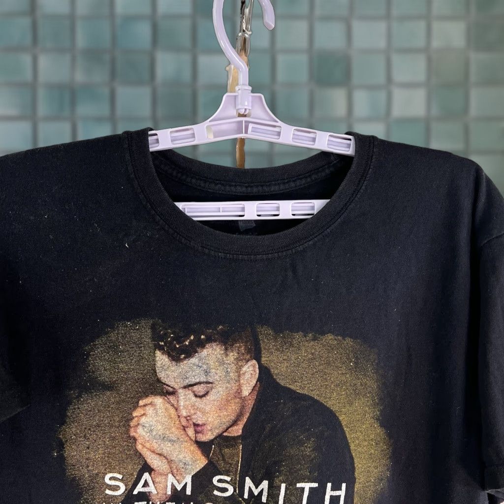 Hanes Sam Smith 2015 Lonely Tour T-Shirt Adult L Black T-Shirt Hanes Cotton Graphic Print Logo Short Sleeve Crew Neck Regular Fit Men - Black Size US L / EU 52-54 / 3 - 1 Thumbnail
