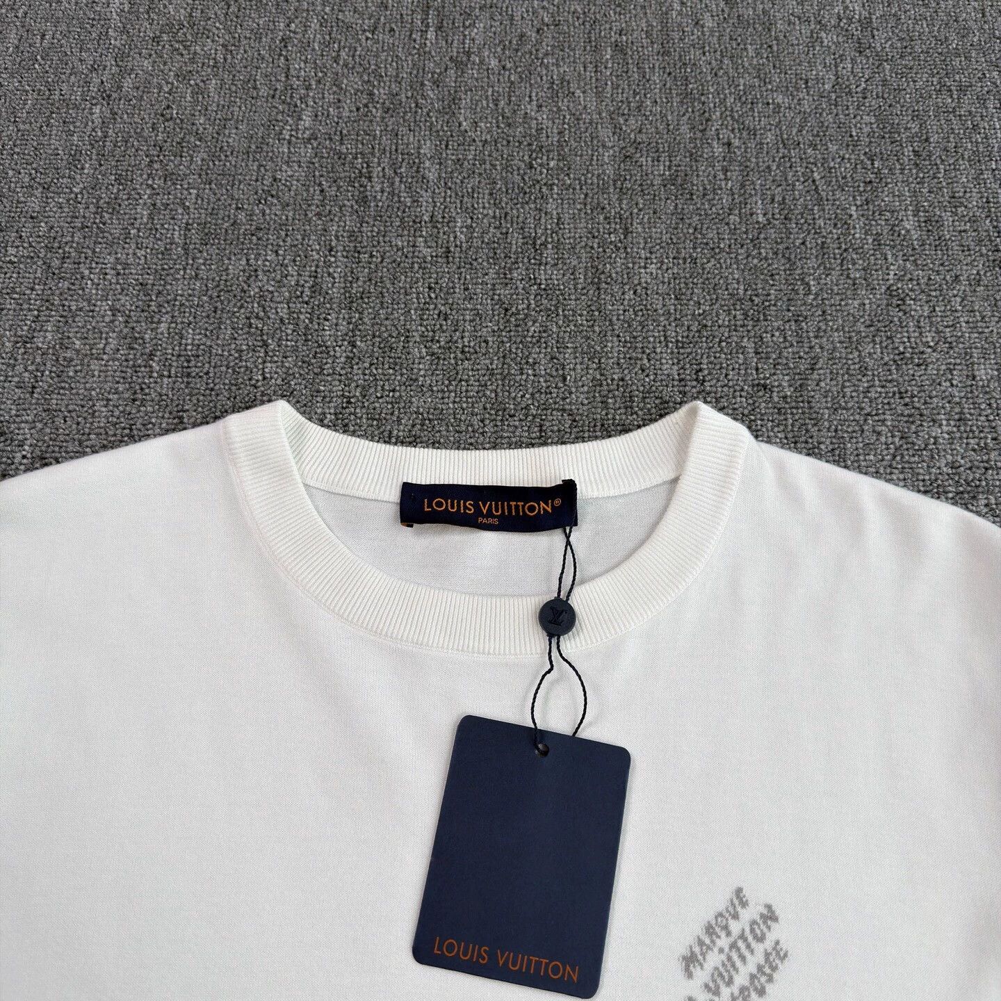 Louis Vuitton LV cuff allprint knit short-sleeve S NearNew Size US S / EU 44-46 / 1 - 3 Thumbnail