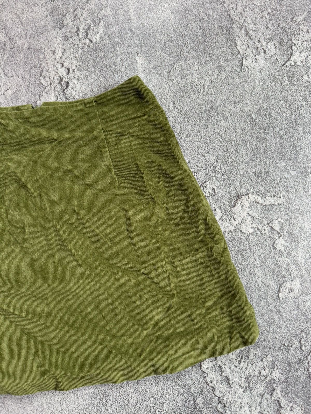 Dale Of Norway × Designer × Moods of Norway Ivko M green corduroy velvet mini skirt Size 26" / US 2 / IT 38 - 8 Thumbnail