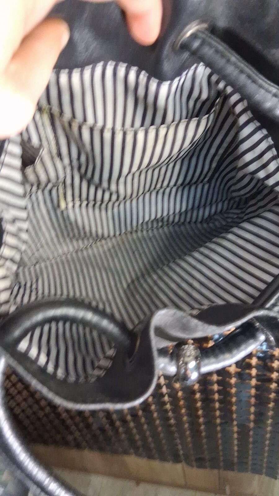 Givenchy Parfums Givenchy Black Leather Drawstring Bag Bucket Bag Size ONE SIZE - 4 Thumbnail