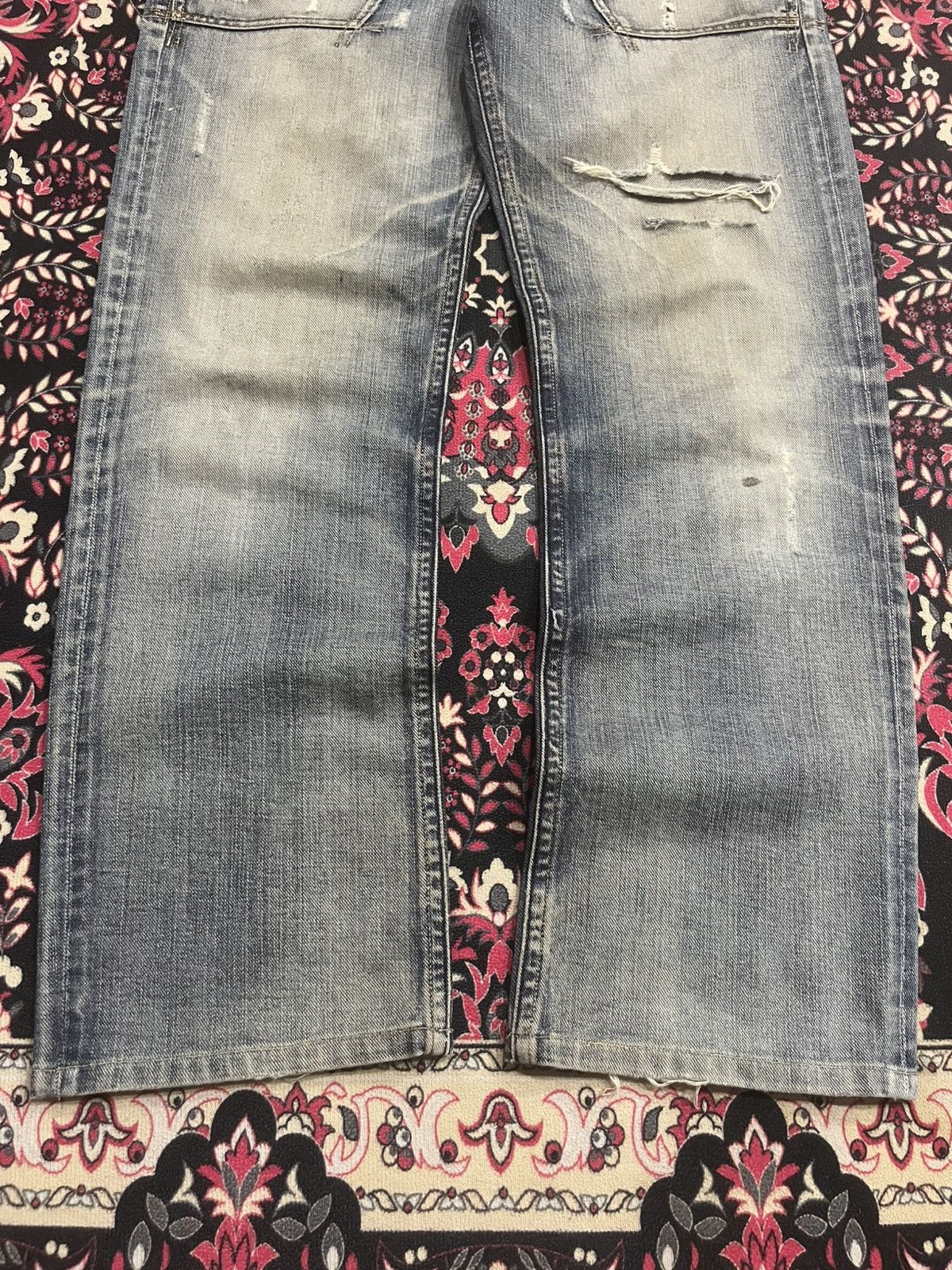 Japanese Brand Vintage Back Number Blue Washed Distressed Loose Fit Jeans Size US 32 / EU 48 - 8 Thumbnail