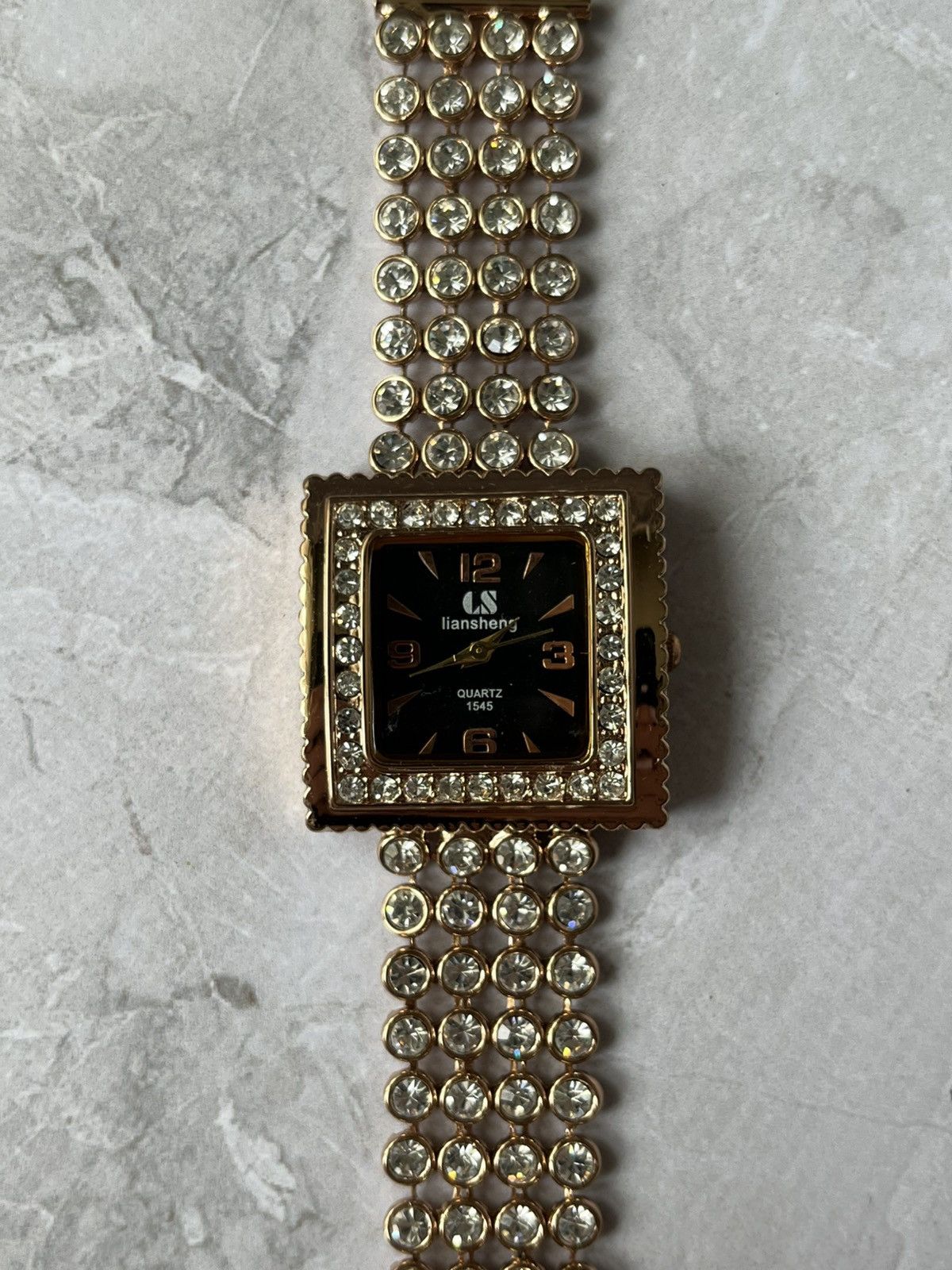 Liansheng Quartz Luxury Watch with Rhinestones