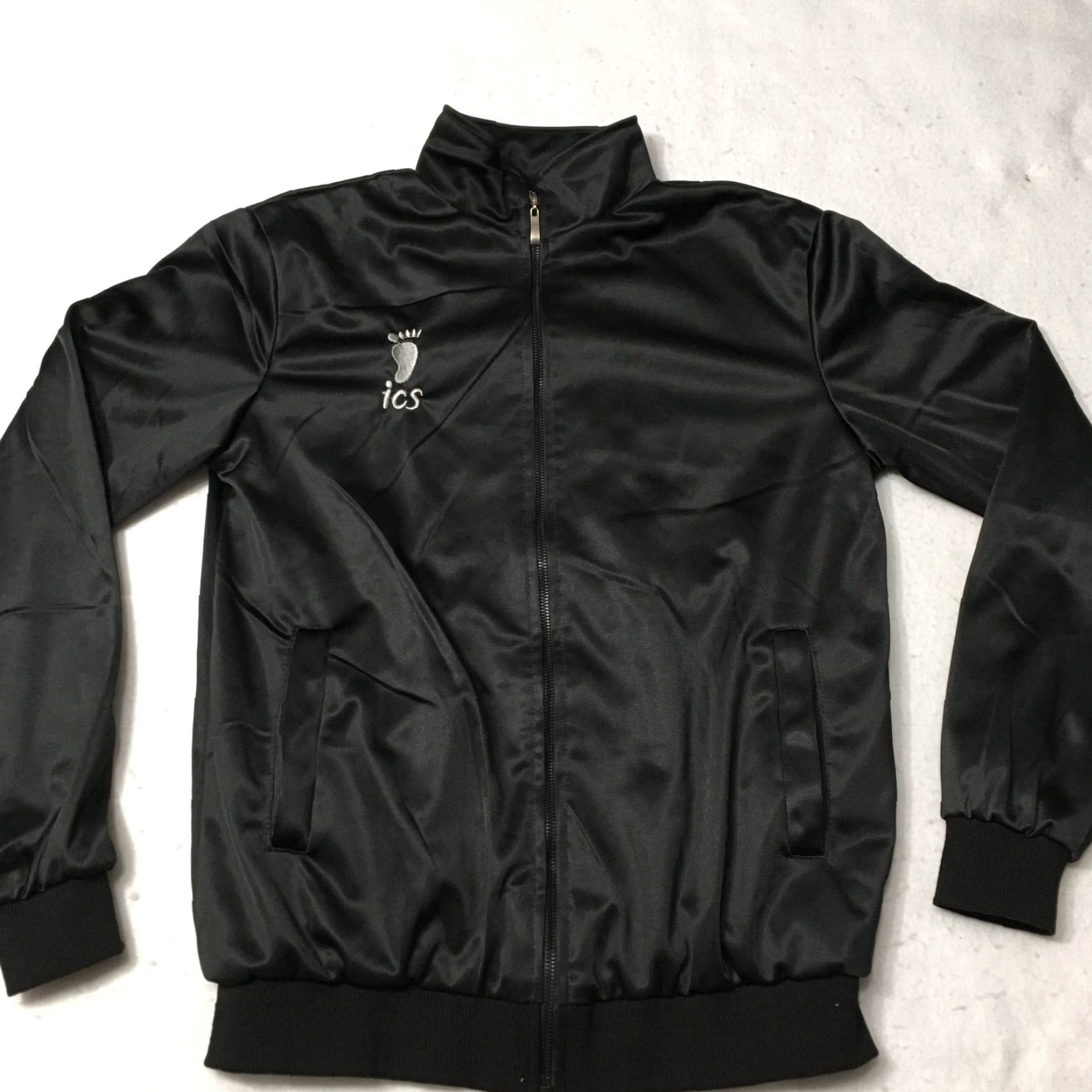 Vintage VINTAGE Fandomaniax Haikyuu Karasuno High Jacket Black ICS Jacket Unisex Adults M Black Logo Windbreaker Anime - Mens Size US M / EU 48-50 / 2 - 3 Thumbnail