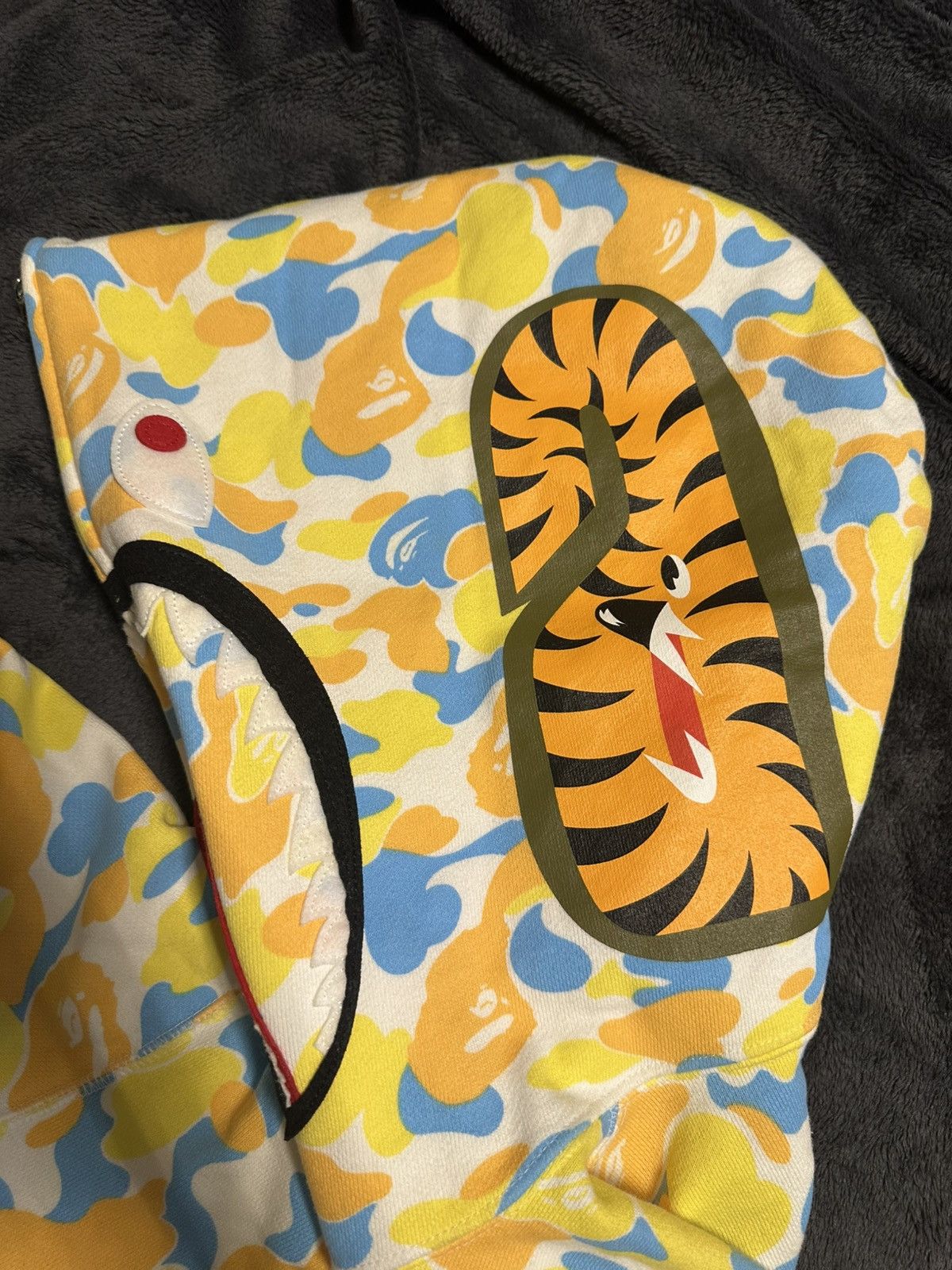 Bape Bape shark full zip Hoodie Sapporo L camo city a bathing ape Size US L / EU 52-54 / 3 - 3 Thumbnail