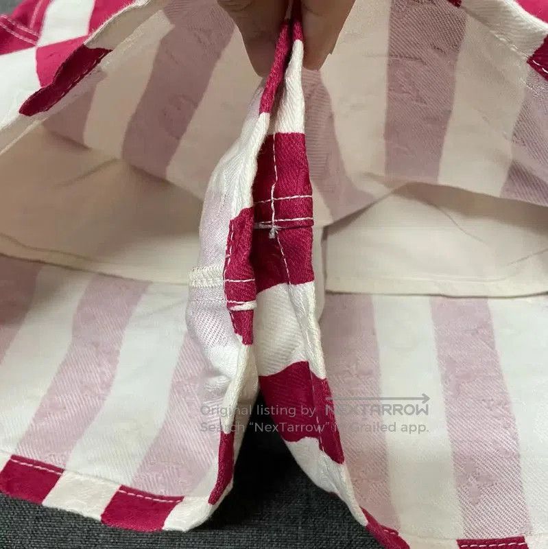 Louis Vuitton Louis Vuitton Women's Red and White Striped Shorts . Size 22" - 4 Thumbnail