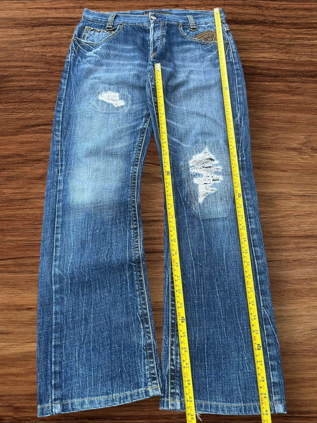 Japanese Brand Vintage Japanese Brand Blue Washed Buttonfly Distressed Jean Size US 31 - 17 Thumbnail