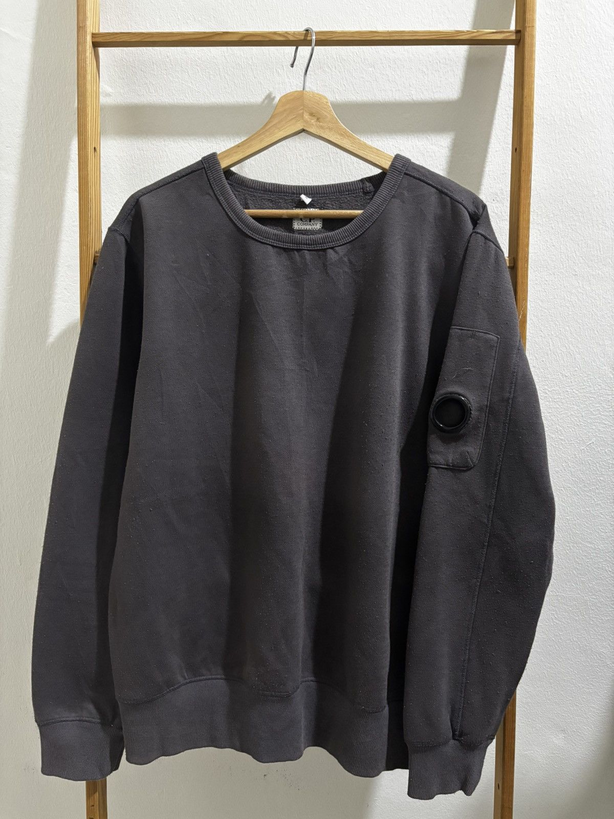 C.P. Company Vtg Cp Company Lens Sweatshirt Size US XL / EU 56 / 4 - 1 Thumbnail