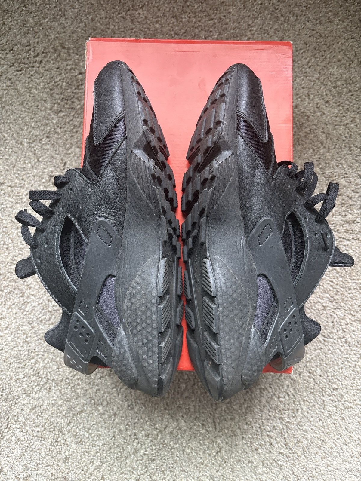Nike Nike air HUARACHE Size US 11 / EU 44 - 3 Thumbnail