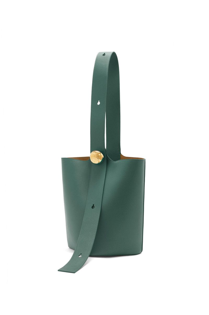 Loewe o1in1g0426 Size: OS/ Medium Pebble Bucket Bag in Vetiver Size ONE SIZE - 1 Thumbnail