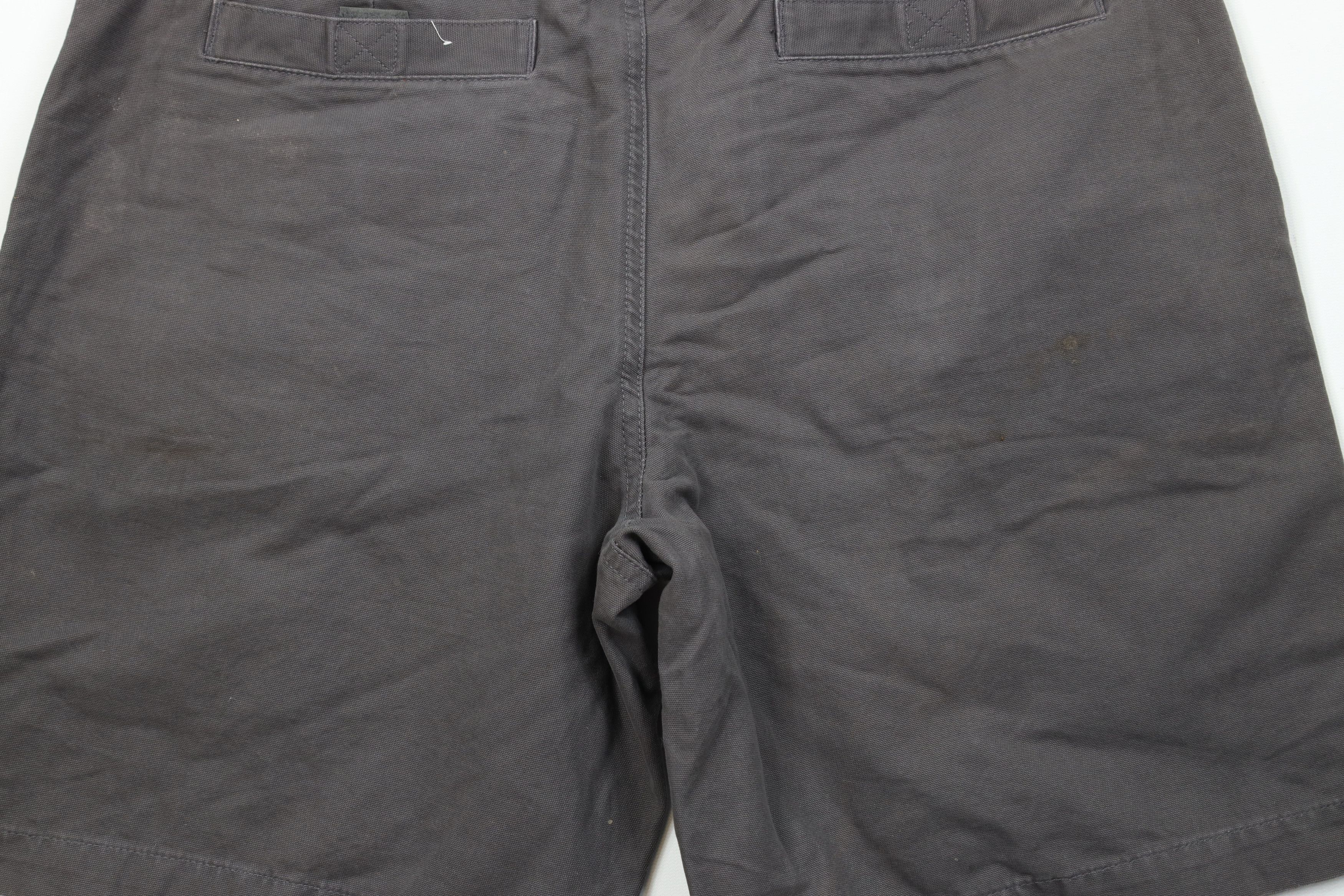 Columbia × Vintage Vintage Columbia Above Knee Heavy Cargo Shorts Gray Cotton Size US 34 / EU 50 - 12 Thumbnail