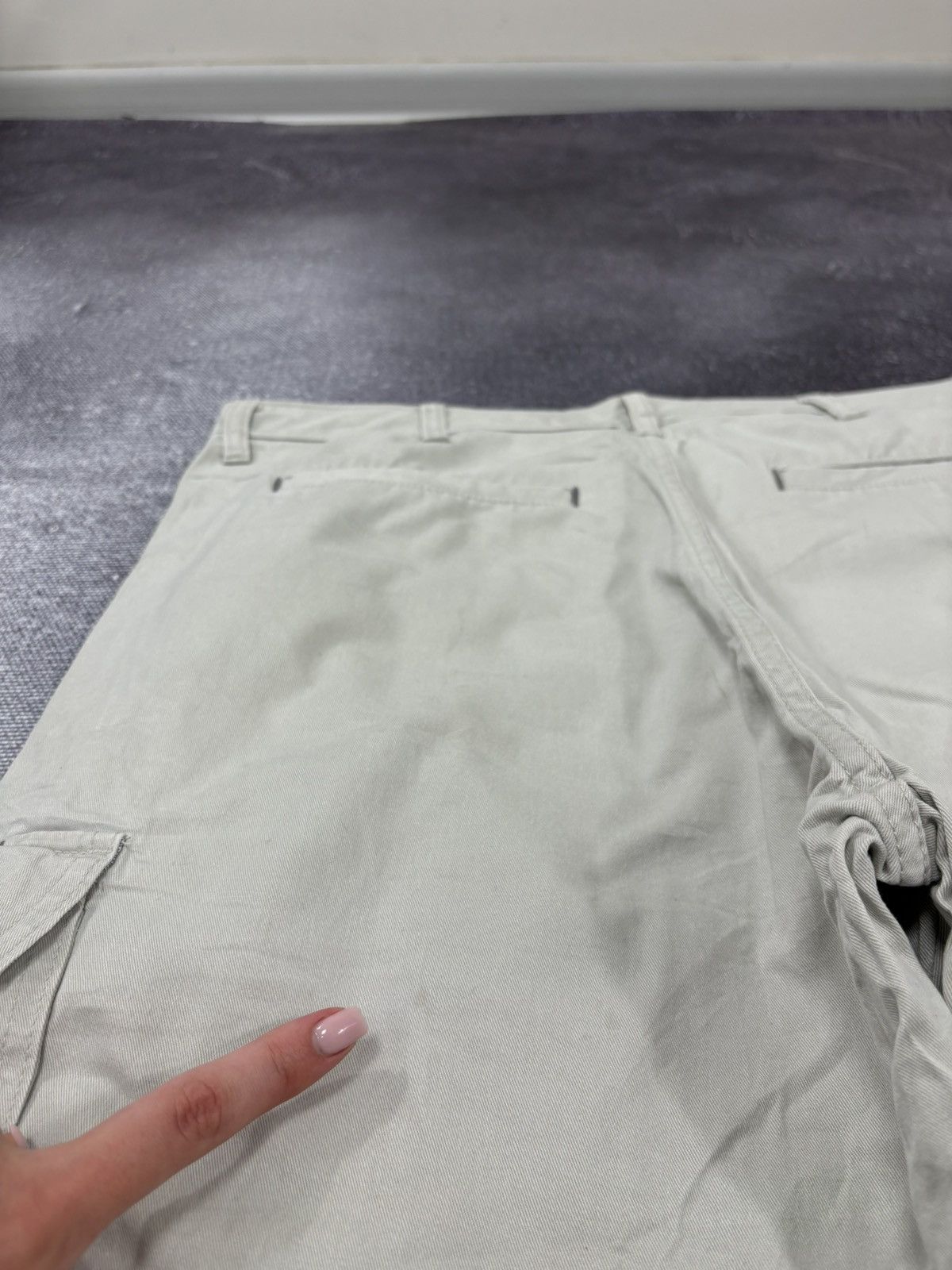 Vintage Vintage Wrangler Y2K Beige USA Work Hype Baggy Cargo Shorts Size US 36 / EU 52 - 13 Thumbnail