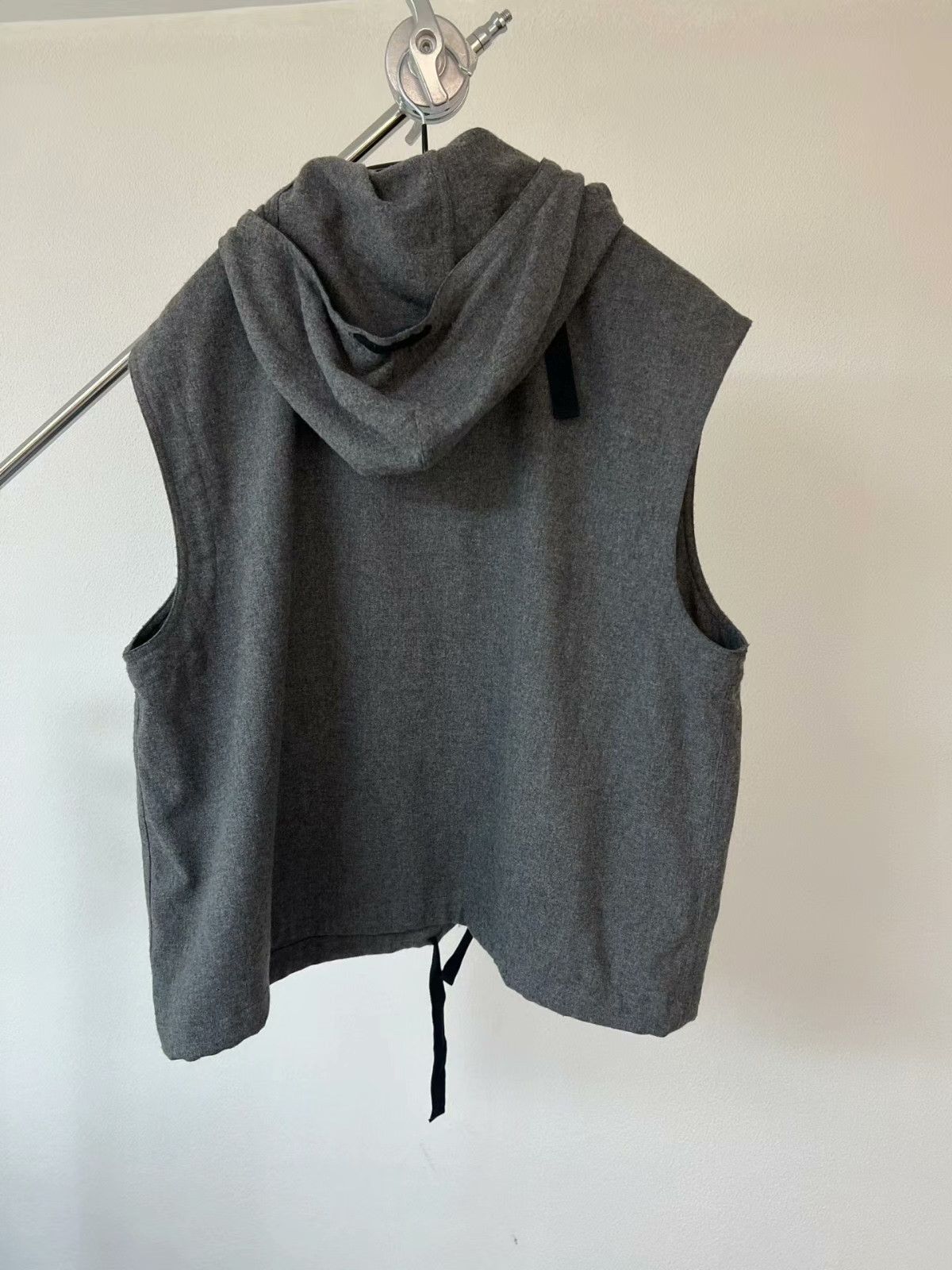 Dries Van Noten Dries van noten Wool sleeveless hooded vest 2501-Nextarrow Size US S / EU 44-46 / 1 - 4 Thumbnail
