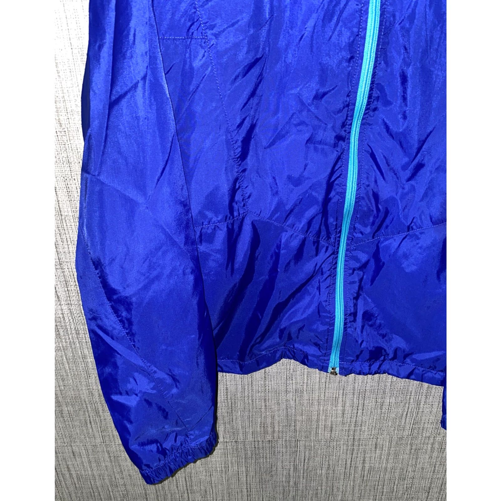Nike VINTAGE Nike Women’s Full Zip Rain Jacket Size Large Purple Nylon Casual Women Size L / US 10 / IT 46 - 4 Thumbnail
