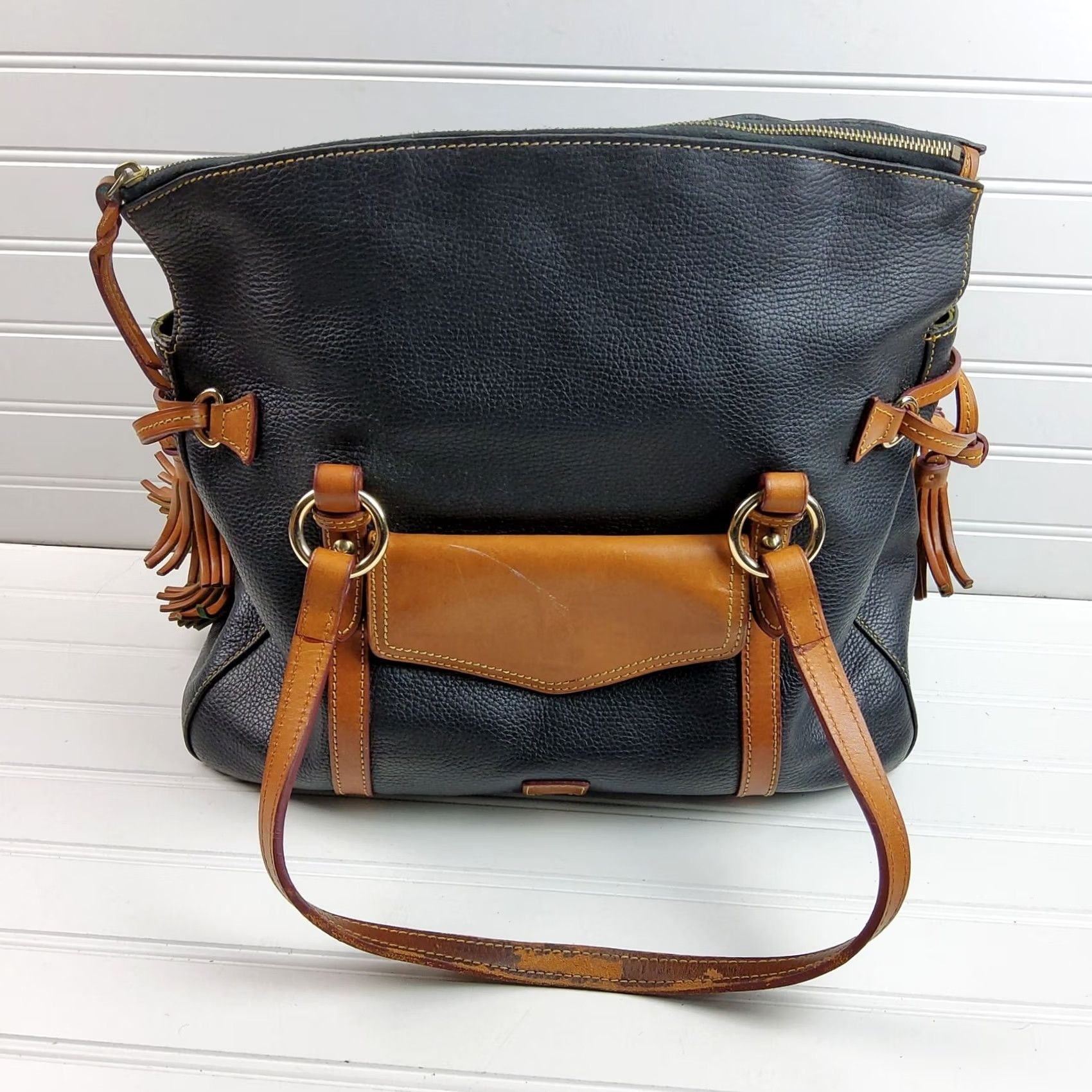 Dooney & Bourke Dooney & Bourke Pebbled Leather Large Domed Tote Shoulder Handbag Purse Woman Pebble Leather Tote Size ONE SIZE - 2 Thumbnail