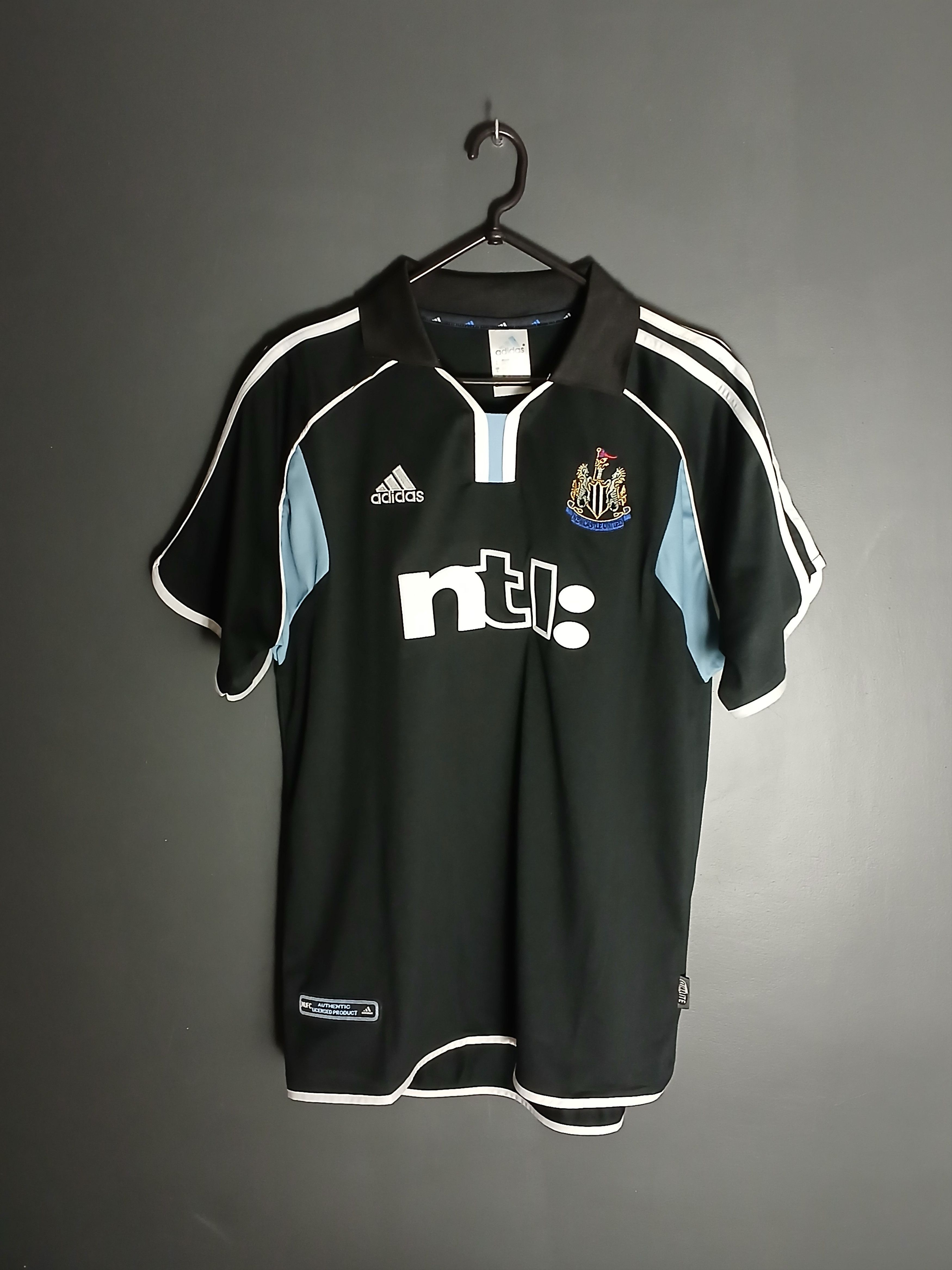 Other Newcastle United 2000/2001 Away Football Jersey T-Shirt Size US L / EU 52-54 / 3 - 1 Thumbnail