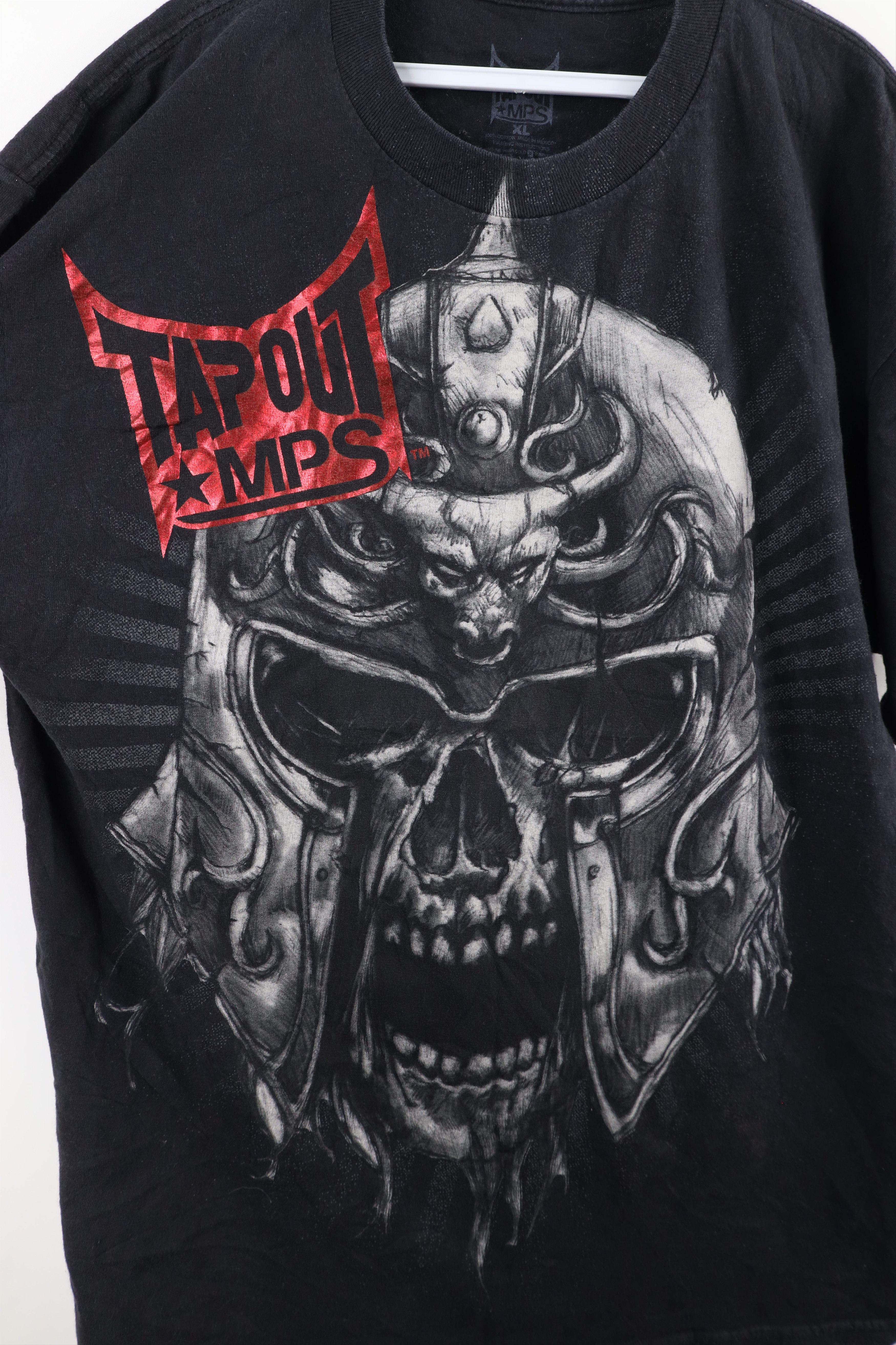 Vintage Tapout Out Skull Warrior MMA UFC Fighting T-Shirt