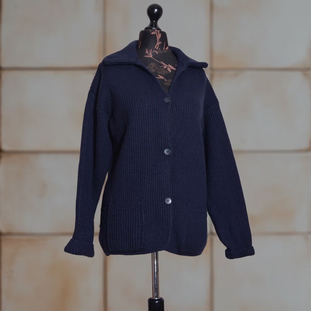 Vintage VINTAGE Armani Jeans Cardigan Women Wool Navy Blue Italy Wool Knit UK12 Size XL / US 12-14 / IT 48-50 - 1 Thumbnail