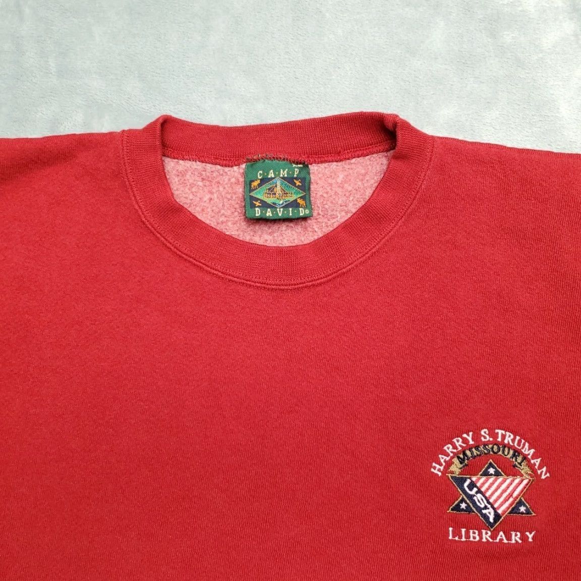 Vintage VTG Camp David Sweatshirt XL Truman Library Oversize Crewneck Y2K 90s Pullover Mens Red Cotton Blend Fleece Solid Crew Neck Vintage Size US XL / EU 56 / 4 - 3 Thumbnail