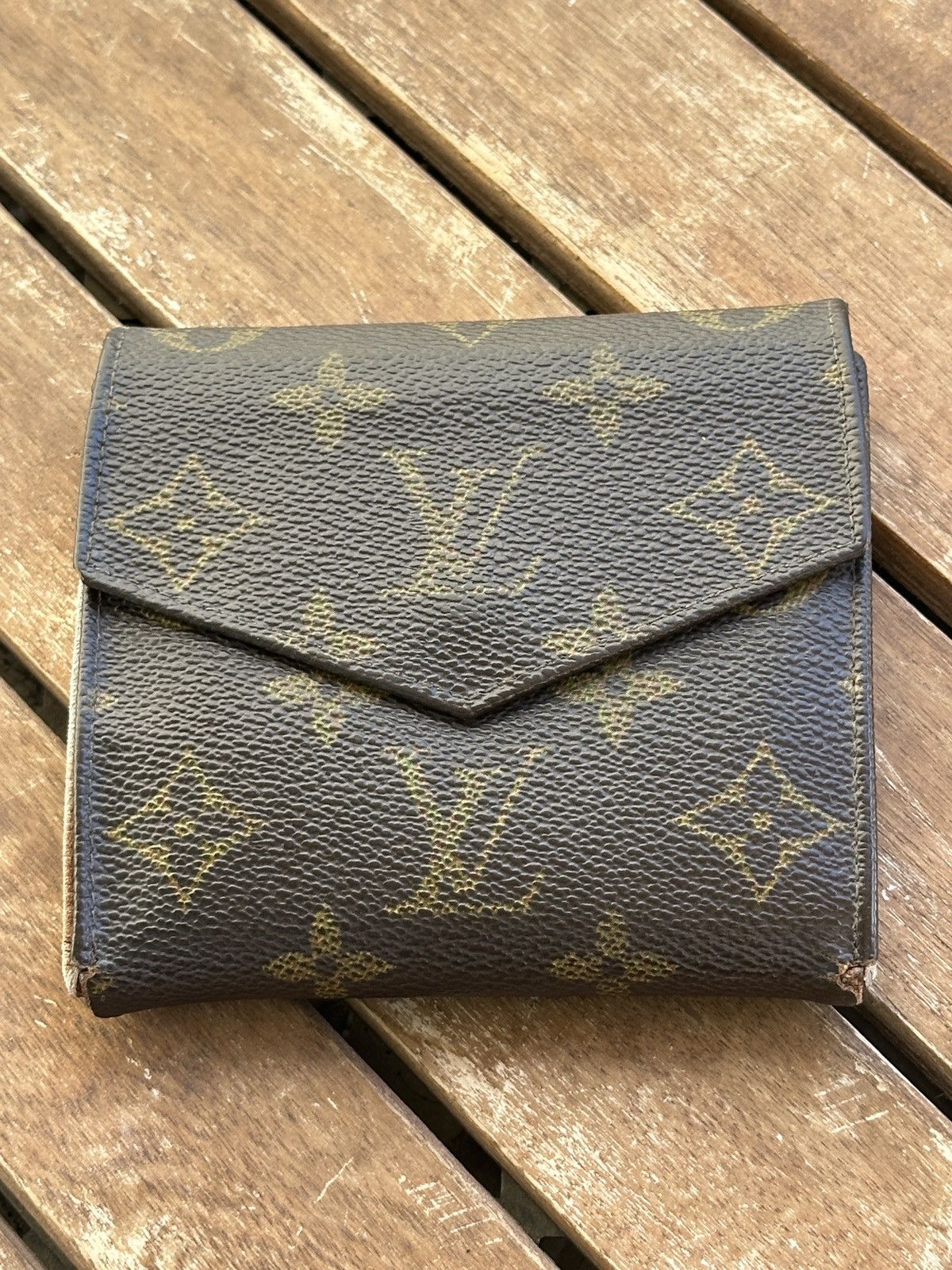 Louis Vuitton Authentic Vintage Louis Vuitton Monogram Elise Wallet Size ONE SIZE - 3 Thumbnail