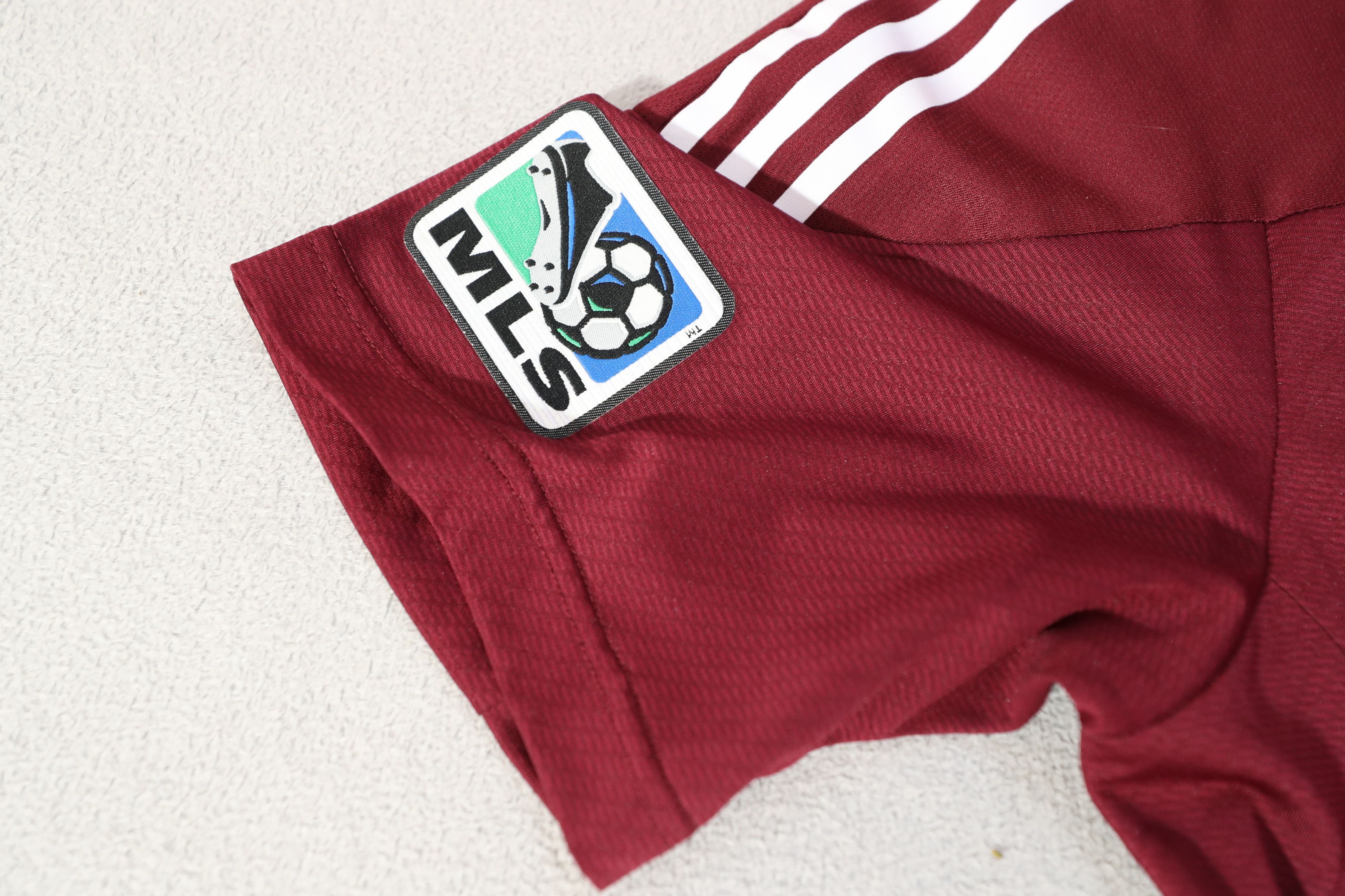 Adidas Colorado Rapids MLS Cup Champion Maroon Jersey (XL) Size US XL / EU 56 / 4 - 9 Thumbnail