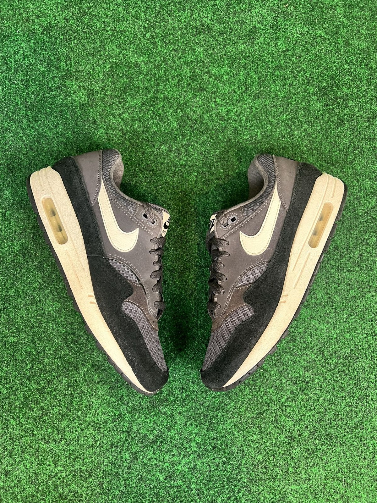 image of Nike Air Max 1 Thunder Grey 2018 Size 10 Shoes in Navy, Men's