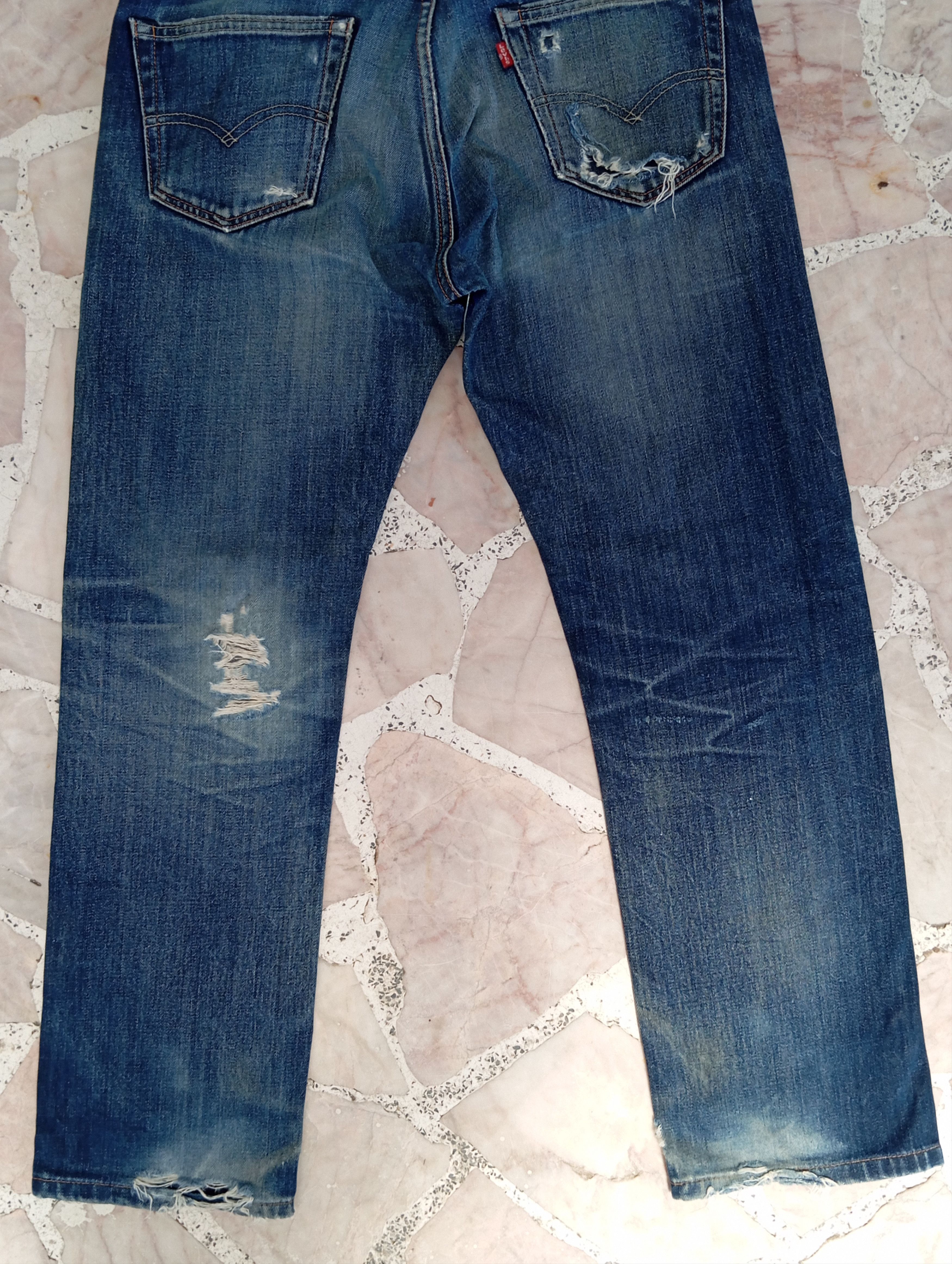 Levi's Beautiful Levis Distressed Denim blue colourway Size US 31 - 9 Thumbnail