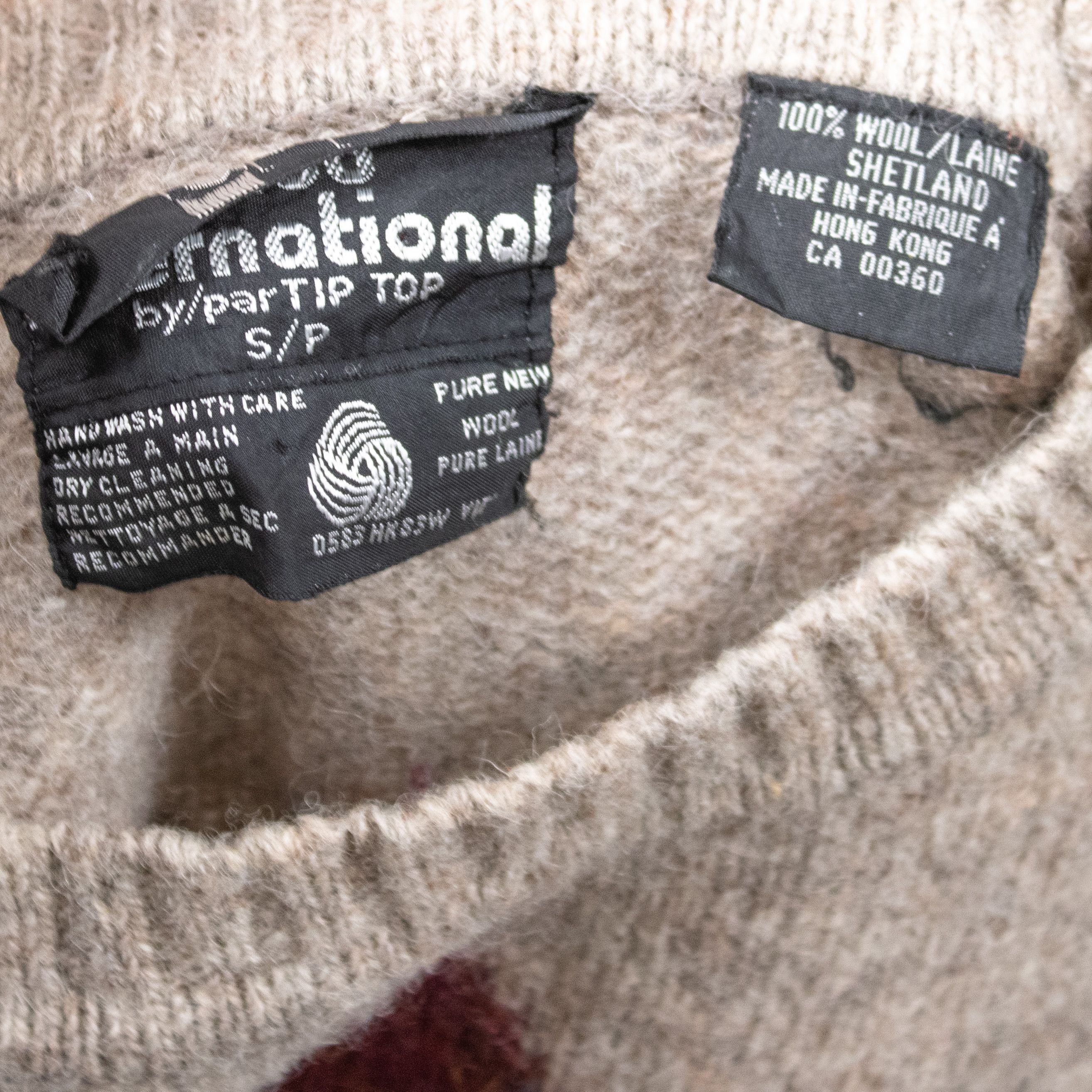 Vintage Vintage 1980's 80's Wool Grey Diamond Pattern Sweater Size US S / EU 44-46 / 1 - 5 Thumbnail