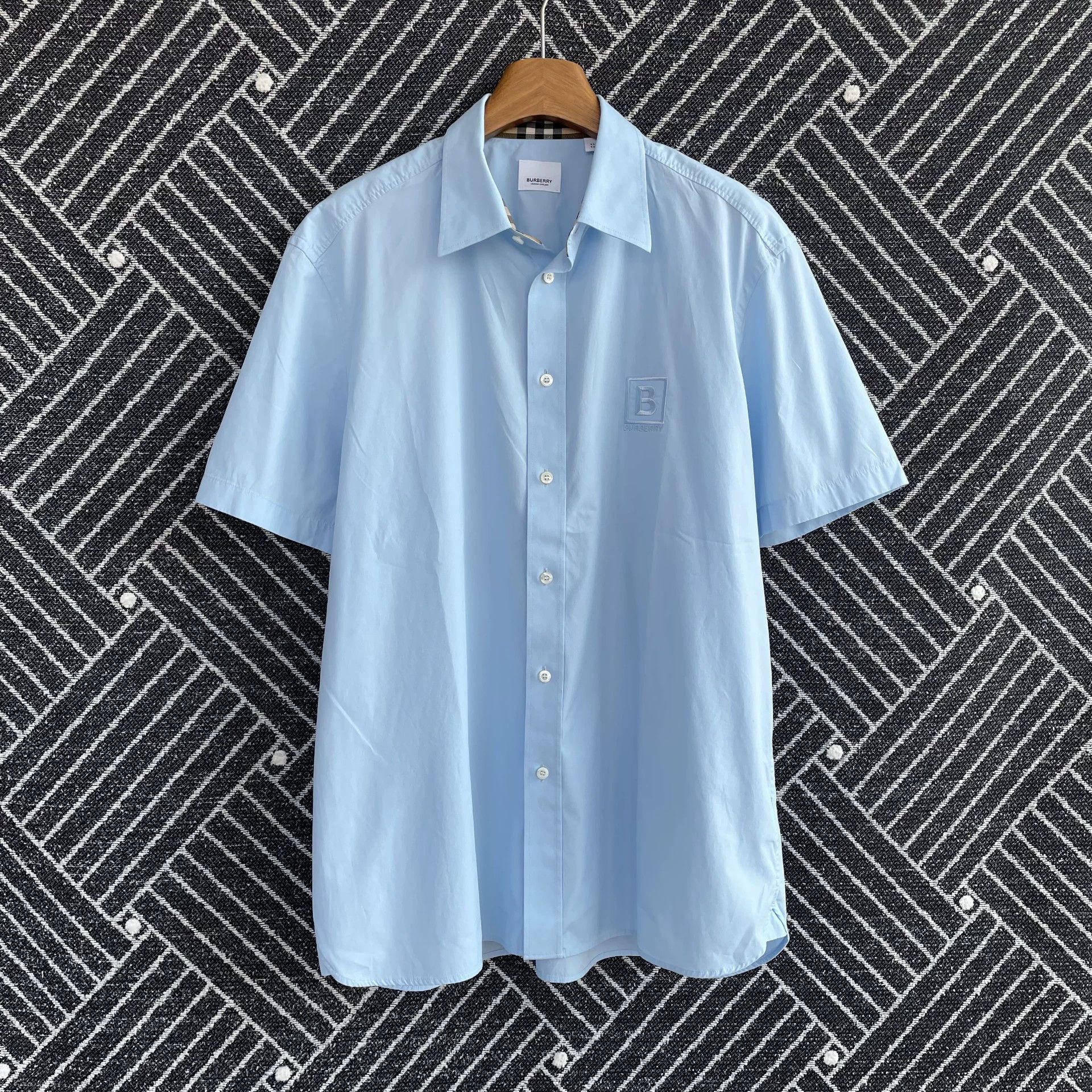 Burberry Burberry Embroidered Logo Shirt Men's Light Blue XL Size US XL / EU 56 / 4 - 1 Thumbnail