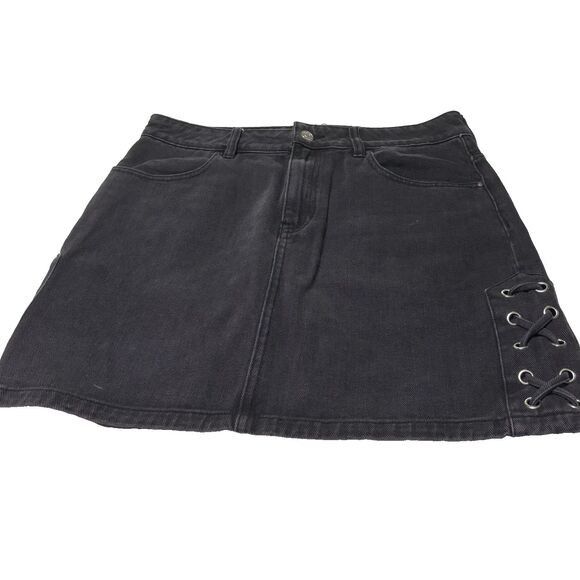 Pacsun Pacsun Black Denim Jean Skirt Size 28 with side laceup Size 28" / US 6 / IT 42 - 1 Thumbnail