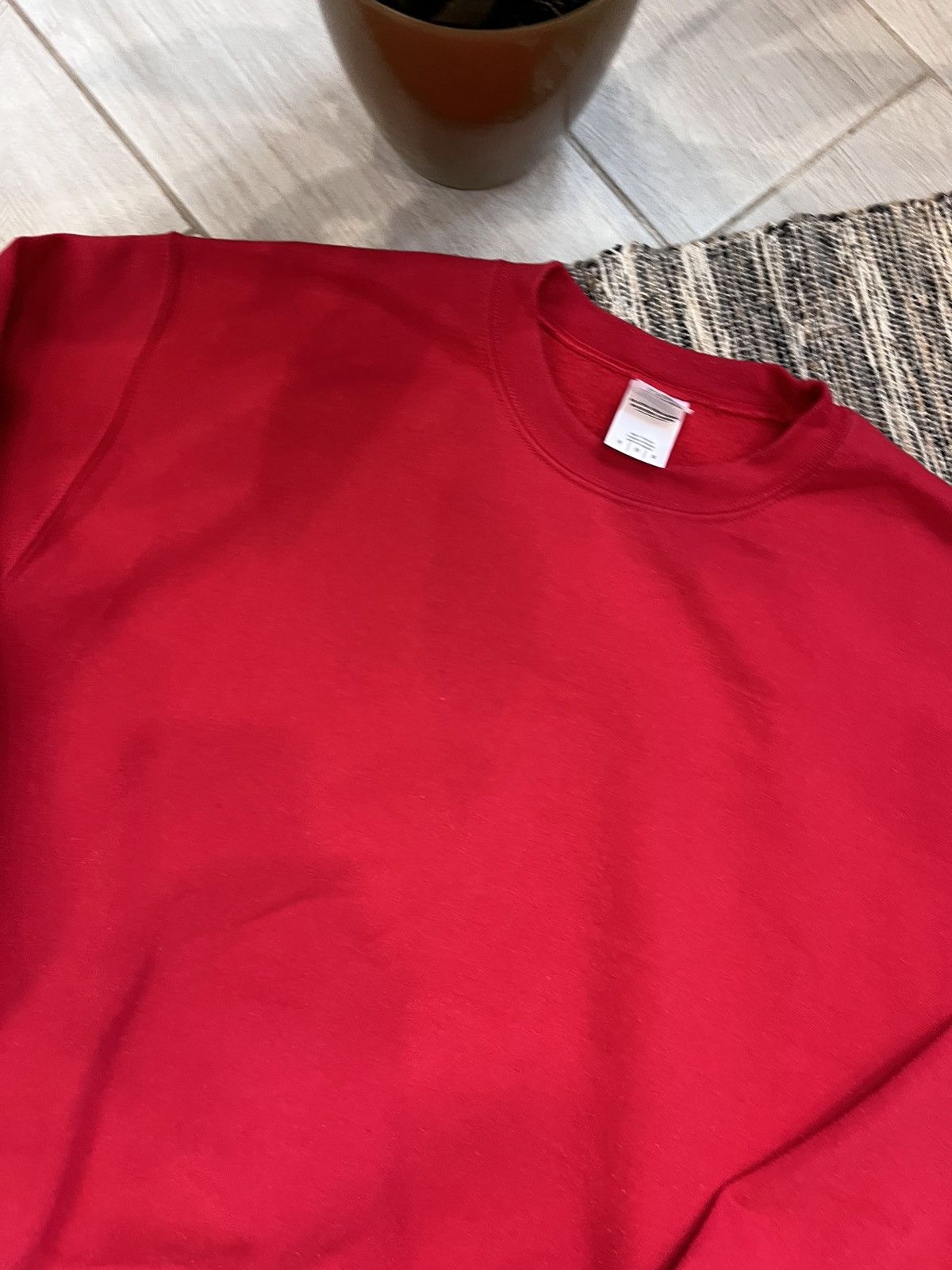 Gildan × Vintage Vintage Gilden Blank Sweatshirt red fleece loose fit Size US M / EU 48-50 / 2 - 8 Thumbnail