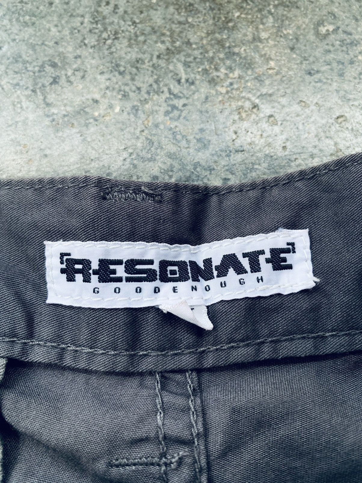 Good Enough Vintage Good Enough Jorts Cargo pants Size US 32 / EU 48 - 3 Thumbnail